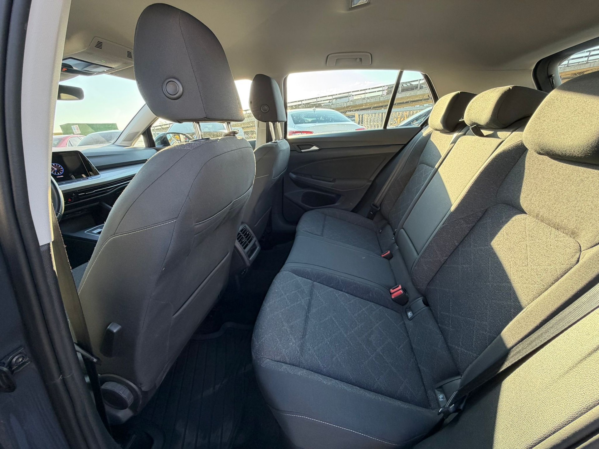 VW Golf 1.0 eTSI mHEV ACTLife DSG-image-13