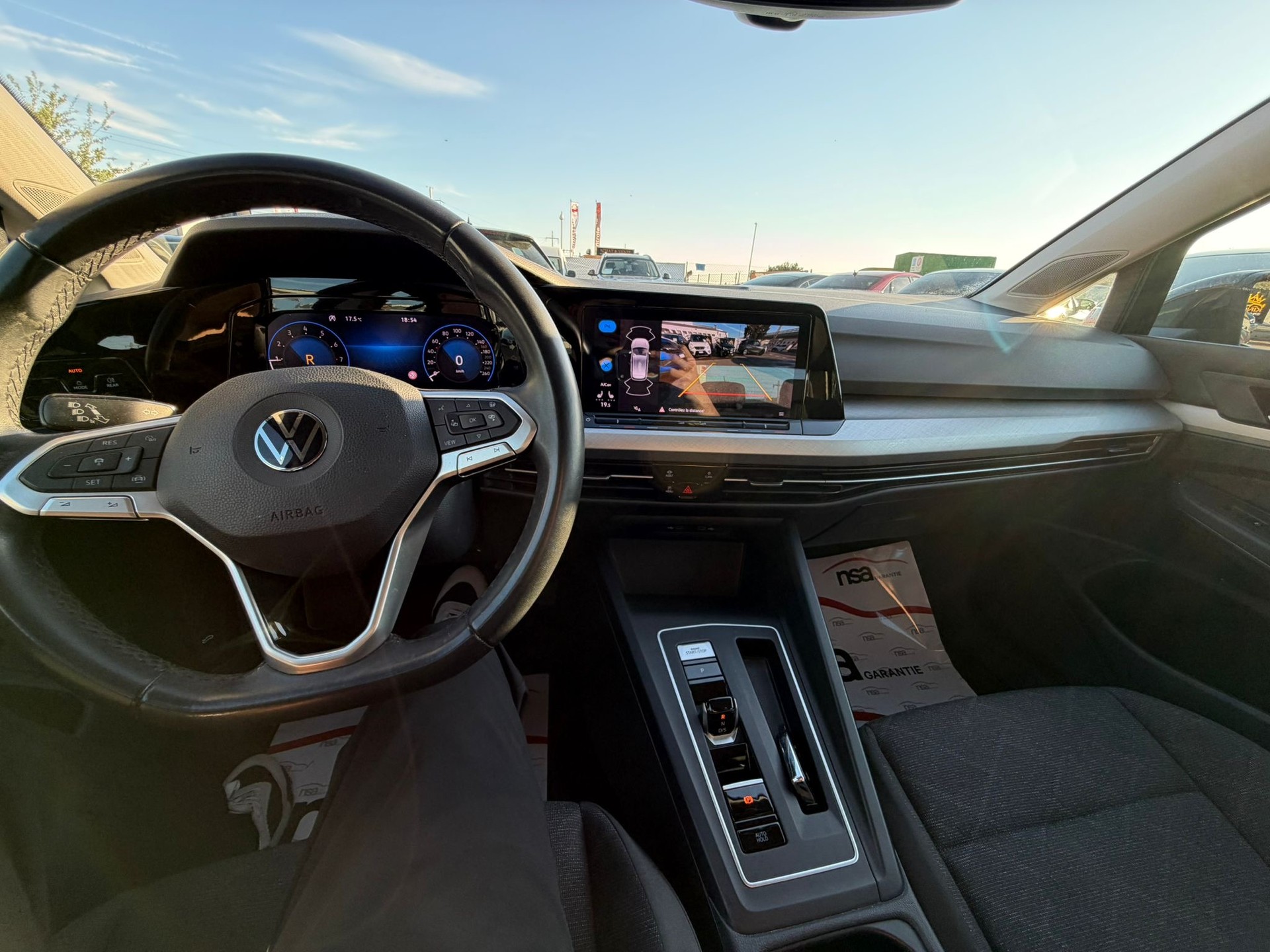 VW Golf 1.0 eTSI mHEV ACTLife DSG-image-10