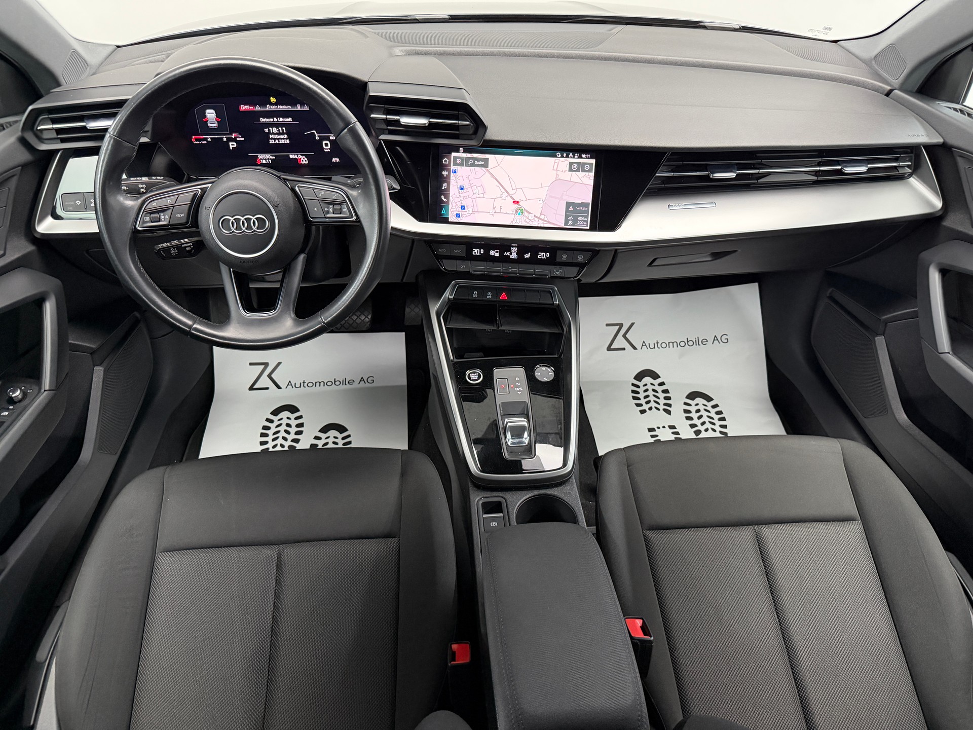 AUDI A3 2.0 TDI Navarra Blue Metallic Limousine-image-9
