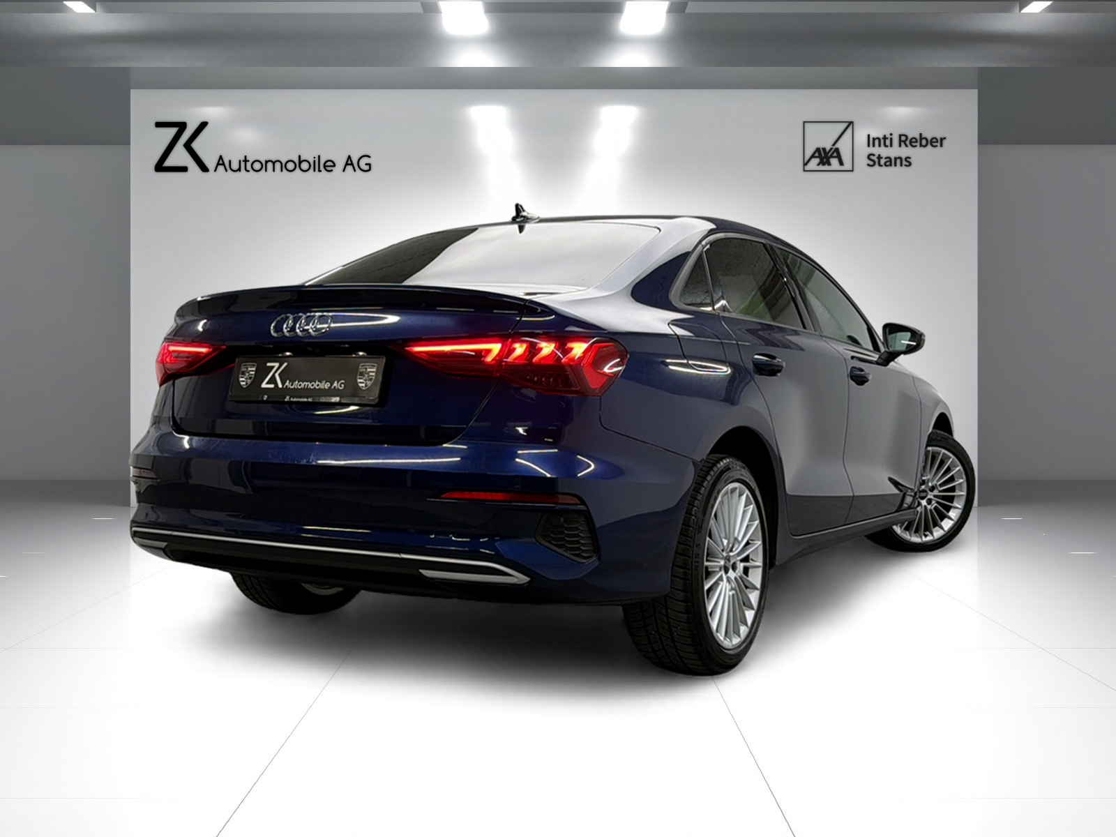 AUDI A3 2.0 TDI Navarra Blue Metallic Limousine-image-1