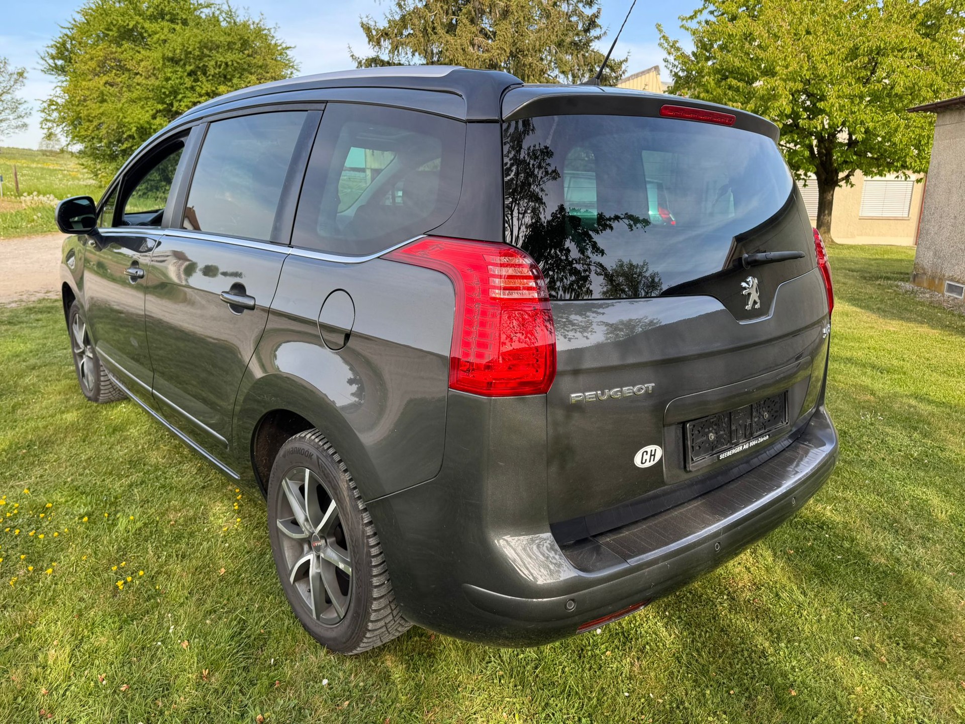 PEUGEOT 5008 1.6 16V T Allure-image-5