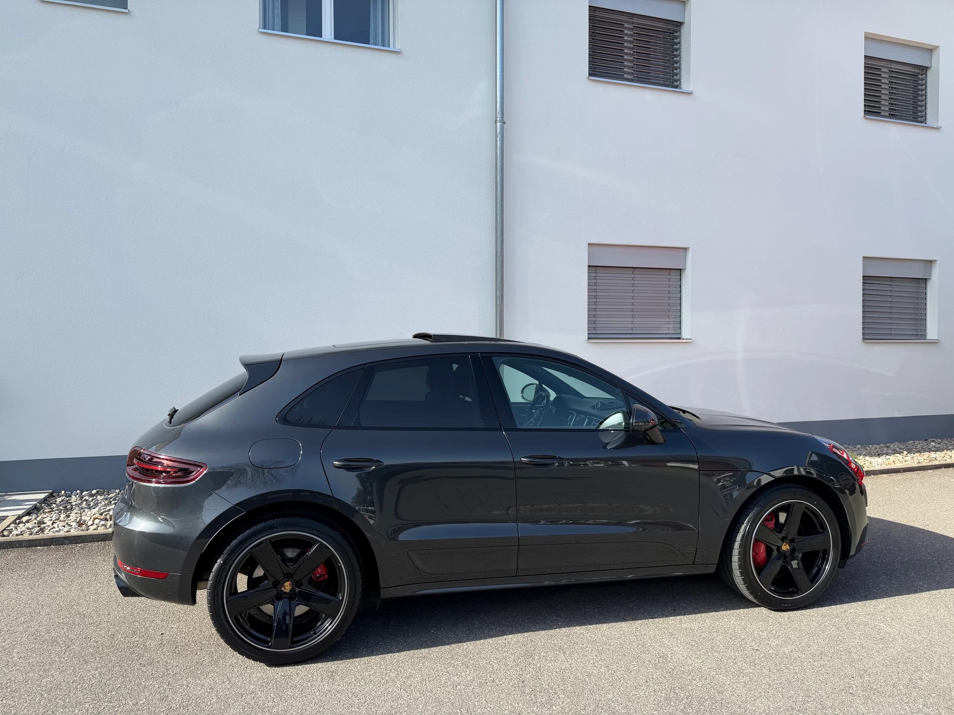 PORSCHE Macan Turbo Performance PDK-image-4