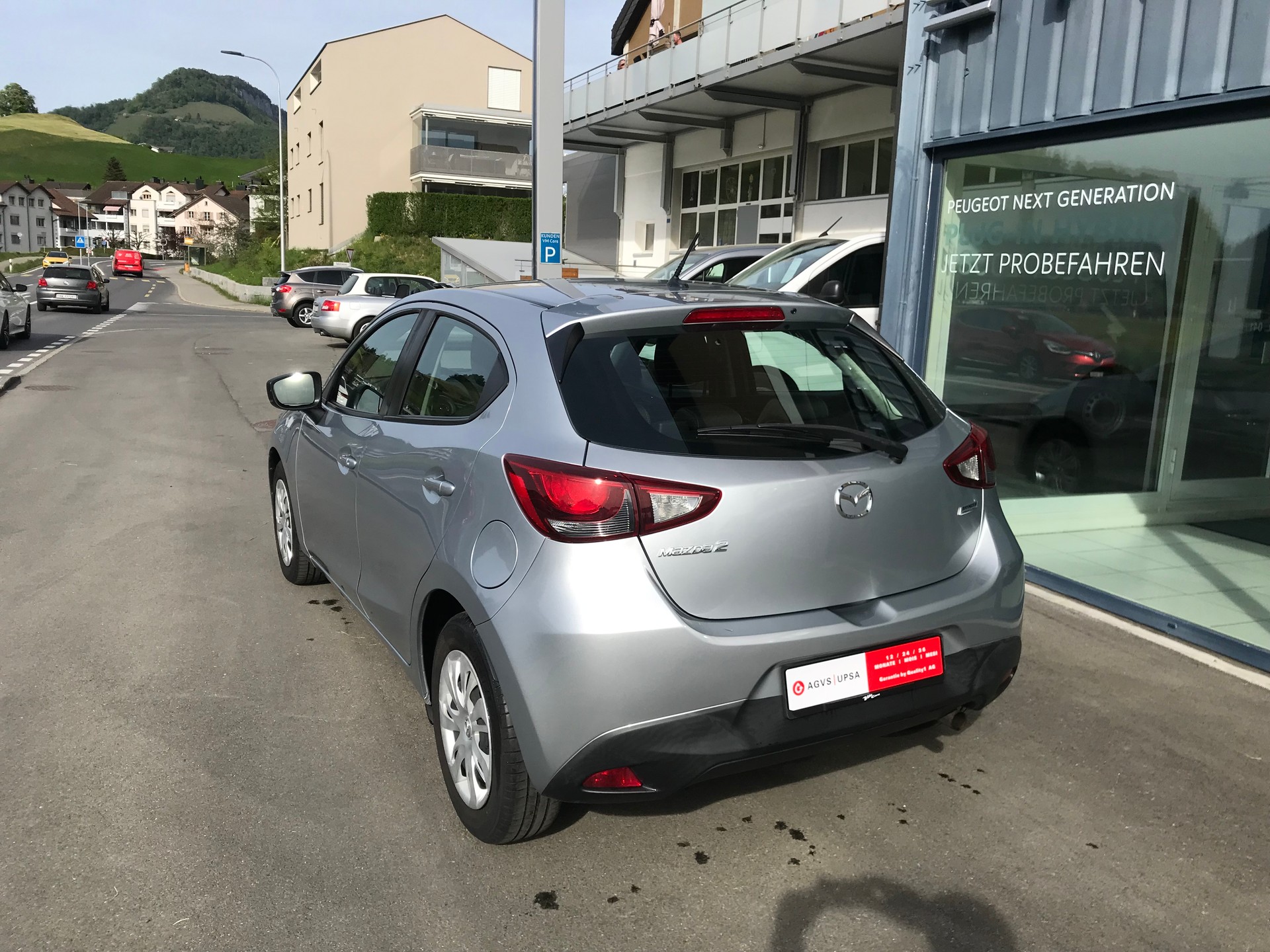 MAZDA 2 SKYACTIV-G 90 Ambition Automat-showroom-element-3
