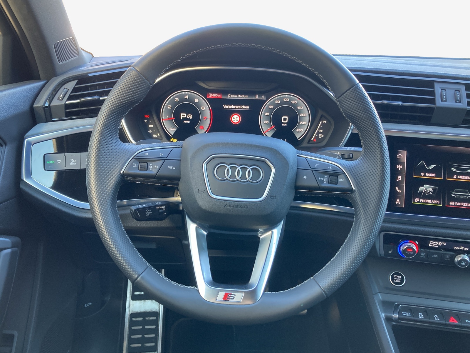 AUDI Q3 Sportback 40 TFSI S line quattro S-tronic-image-9