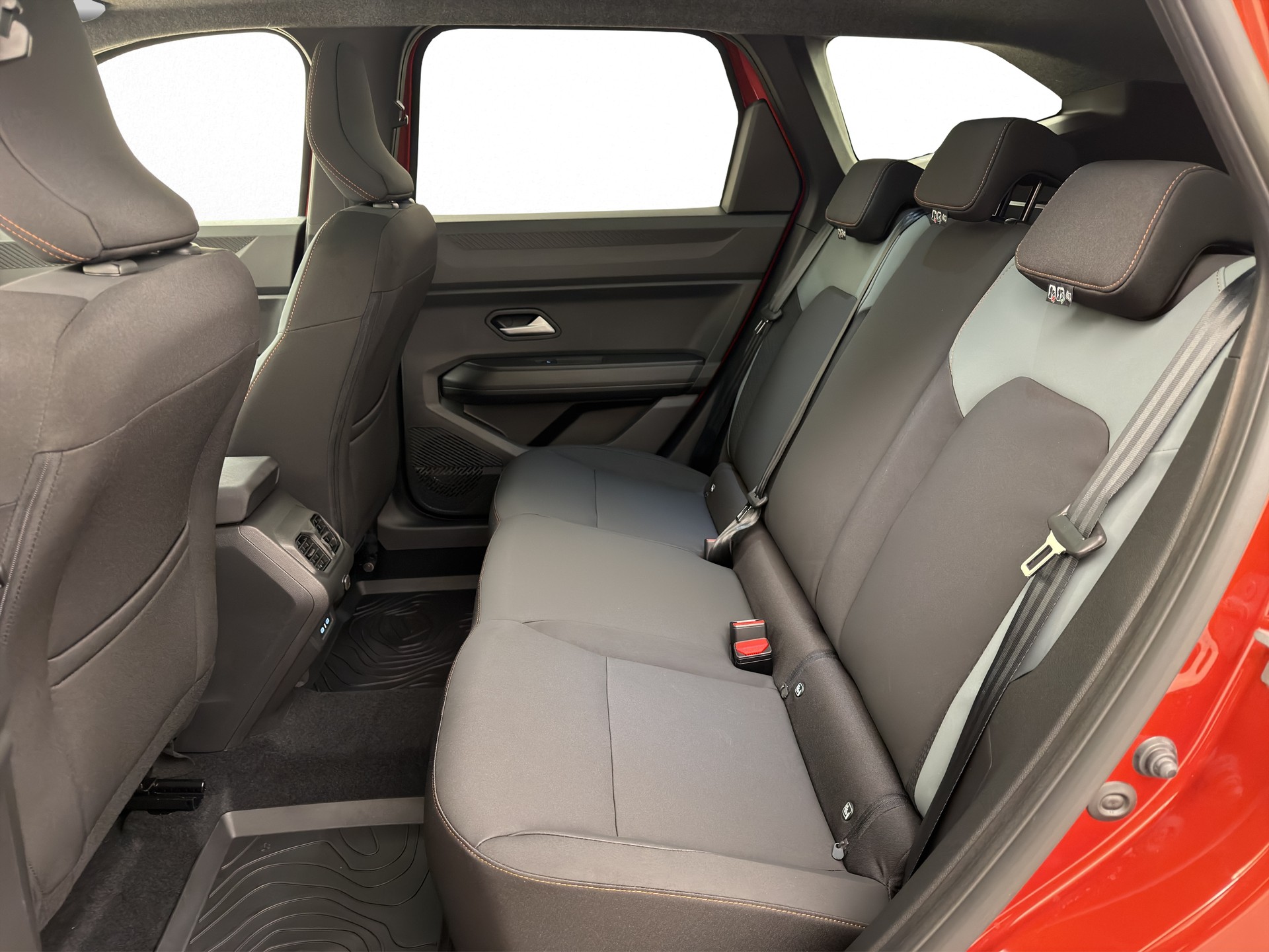 DACIA Bigster 1.2 TCe Extreme 4WD-image-11
