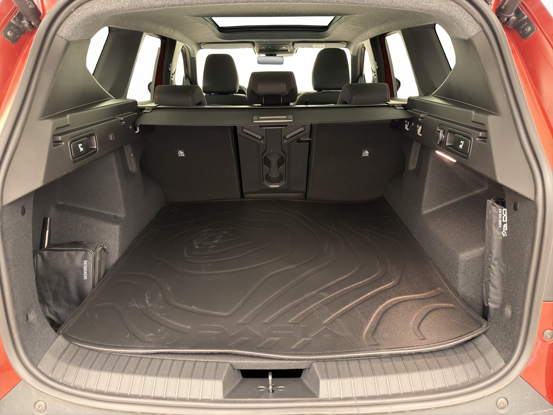 DACIA Bigster 1.2 TCe Extreme 4WD-image-12