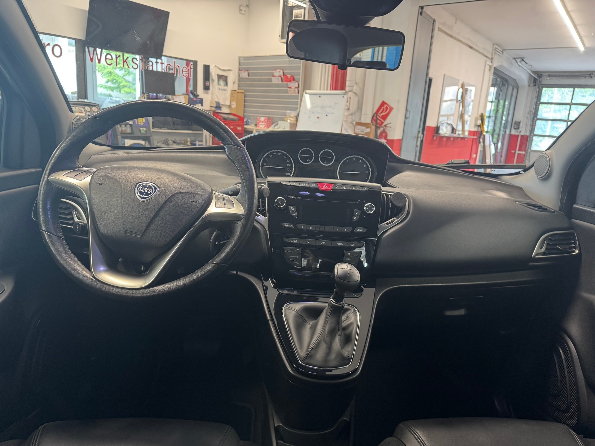 LANCIA Ypsilon 0.9 TwinAir Gold DFN-image-8
