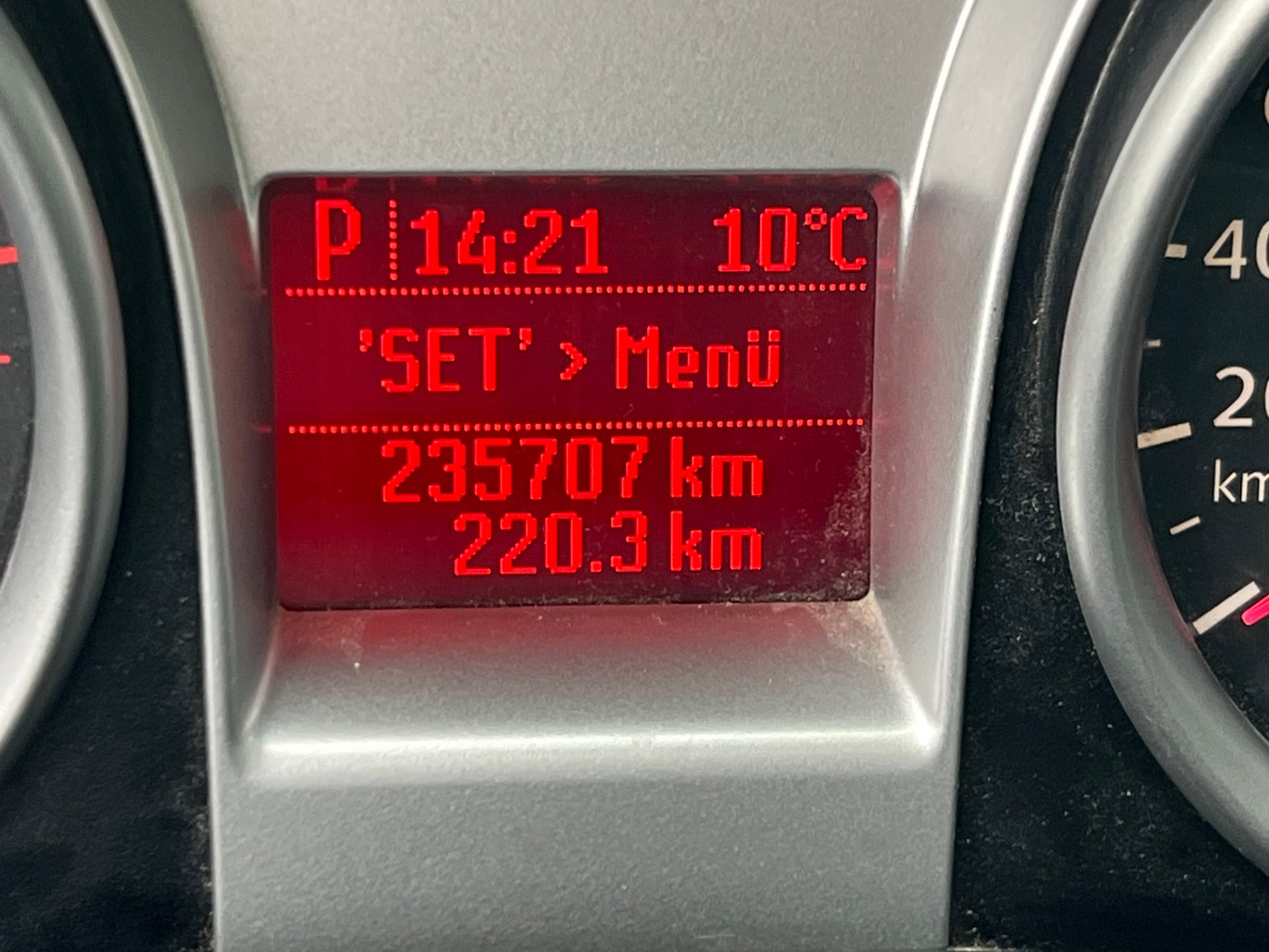 FORD Kuga 2.0 TDCi Titanium 4WD PowerShift-image-14
