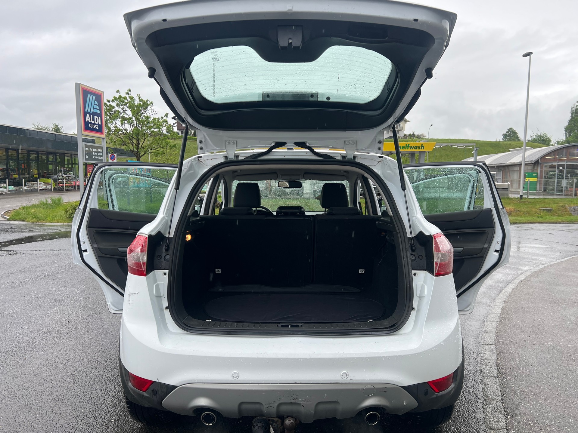 FORD Kuga 2.0 TDCi Titanium 4WD PowerShift-image-9