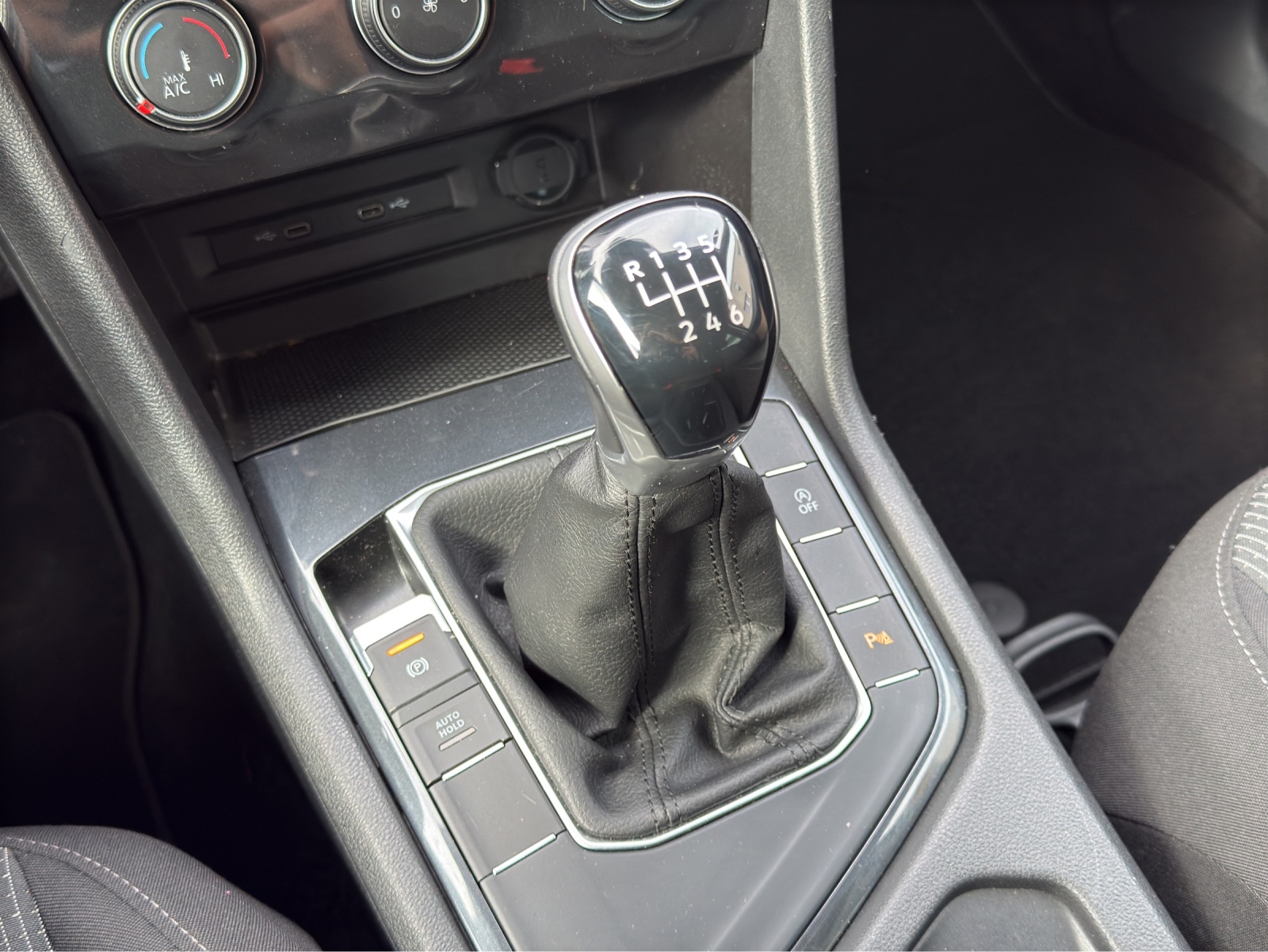 VW Tiguan 1.5TSI Evo Starter-image-18