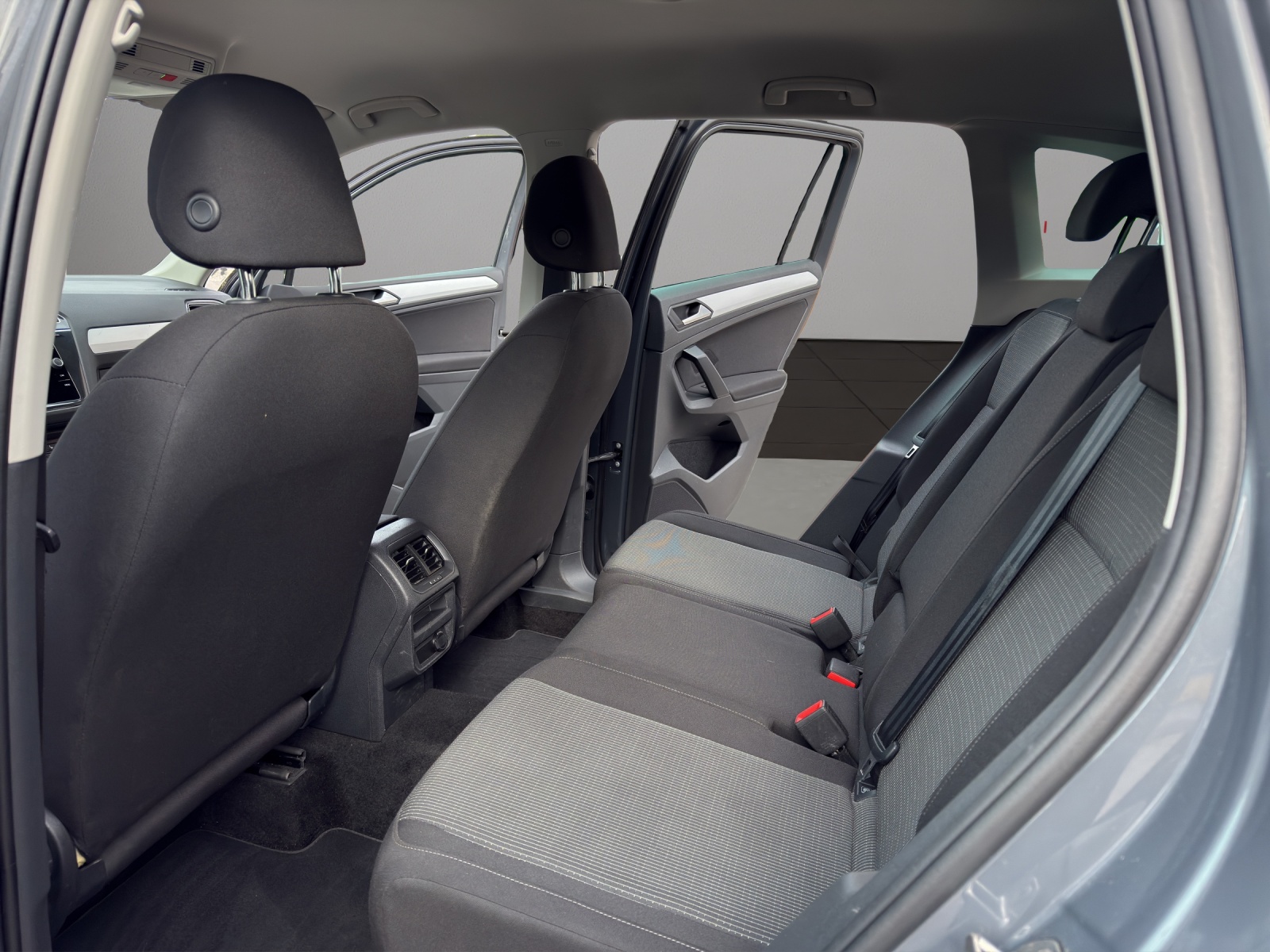 VW Tiguan 1.5TSI Evo Starter-image-11
