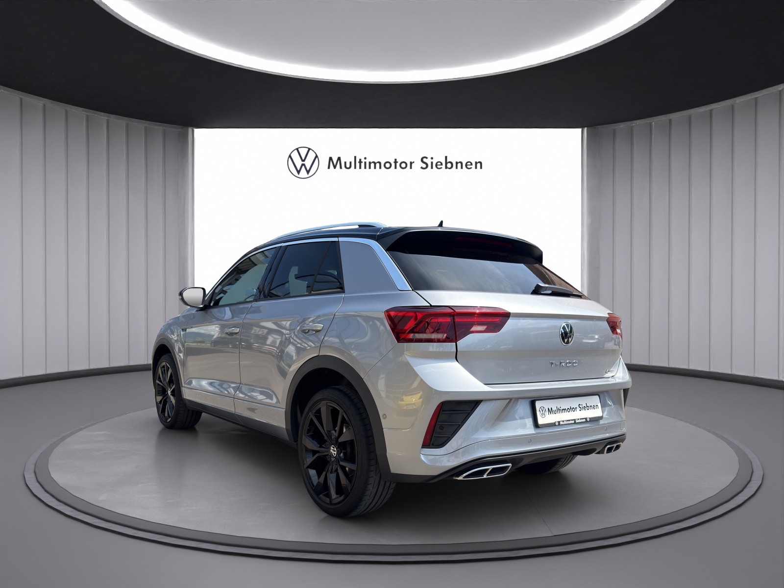 VW T-Roc 2.0 TSI R-Line DSG 4Motion-image-2