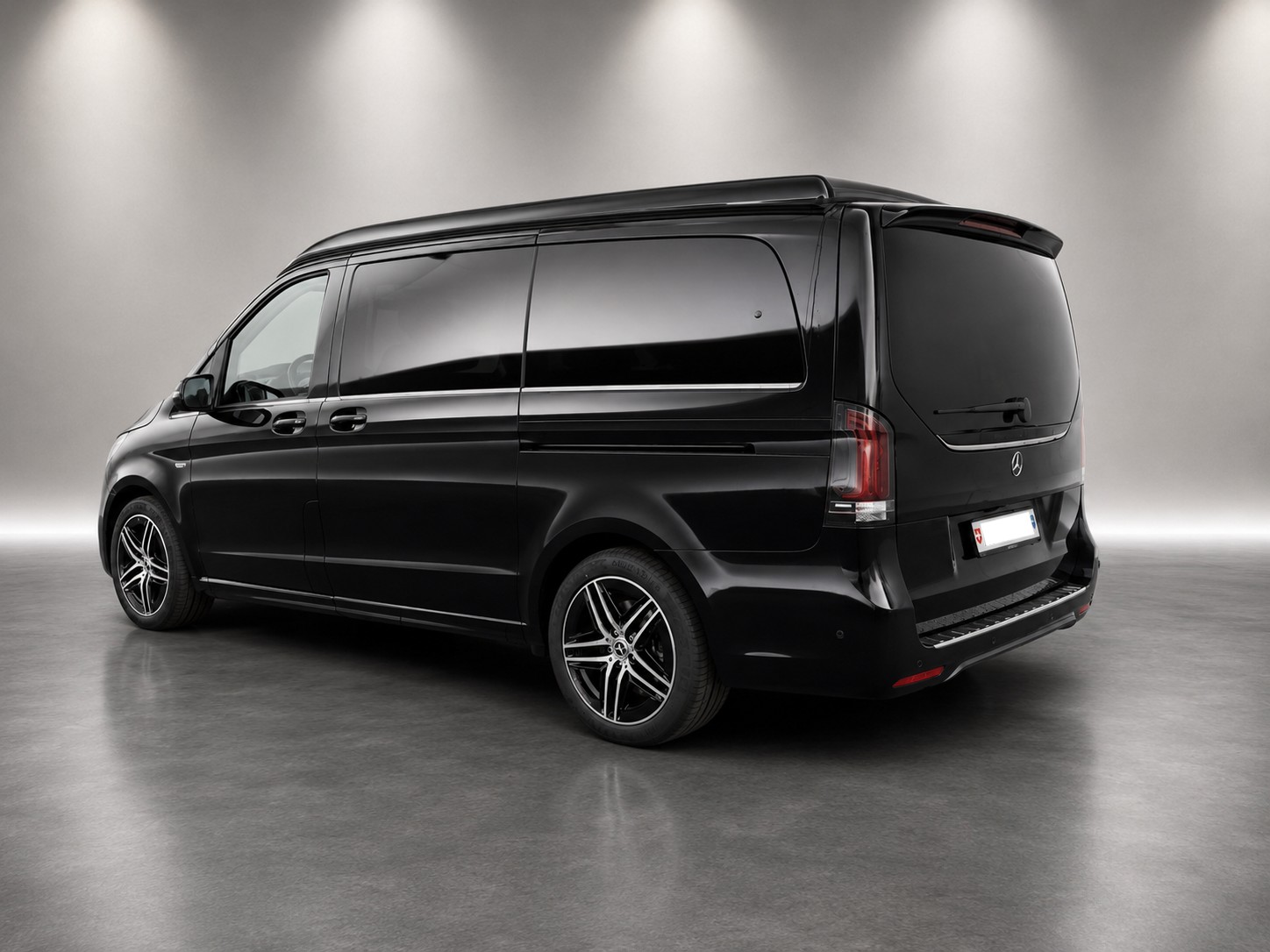 MERCEDES-BENZ V 300 d lang Horizon 4matic AMG Line-image-2