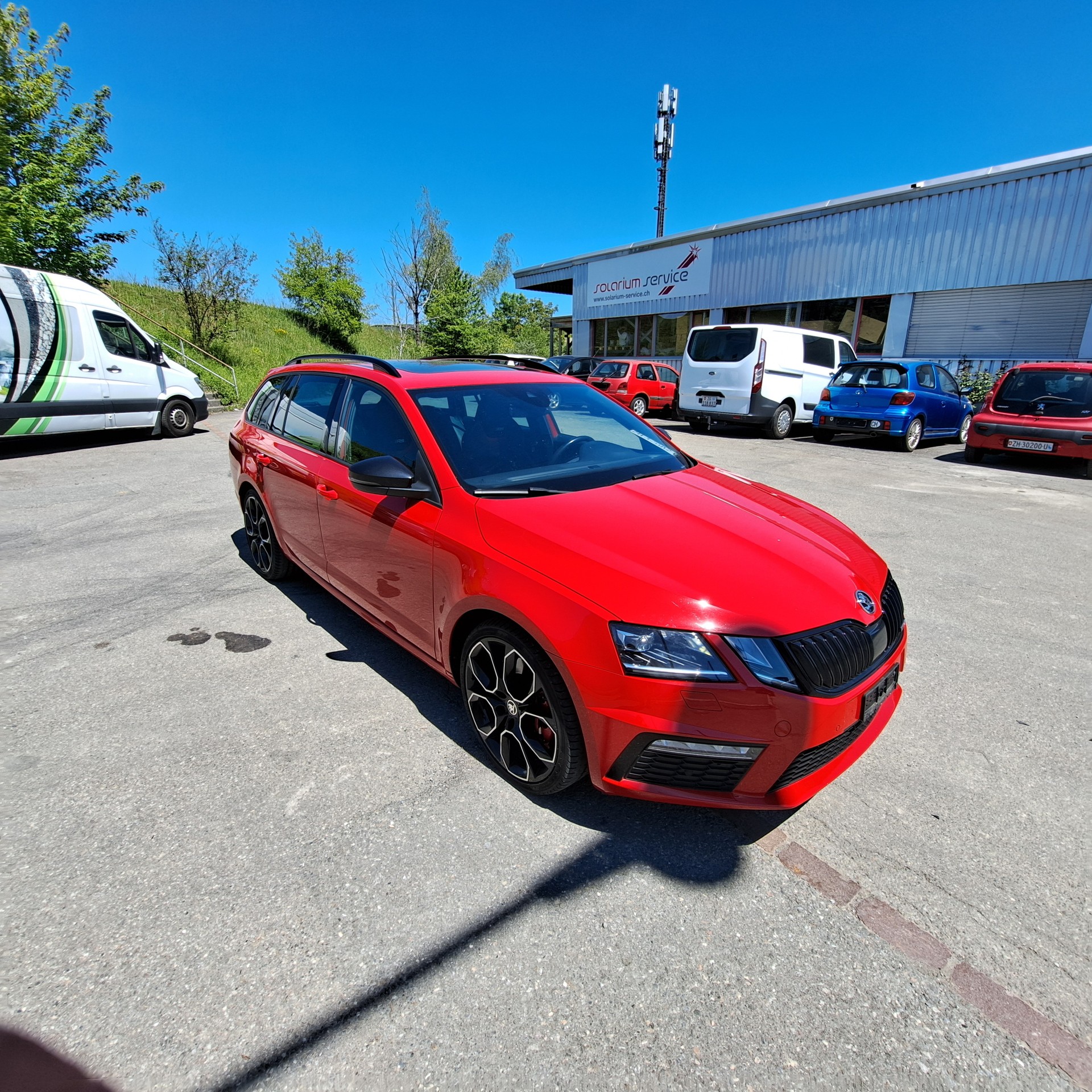 SKODA Octavia Combi 2.0 TSI RS 245 DSG-image-3