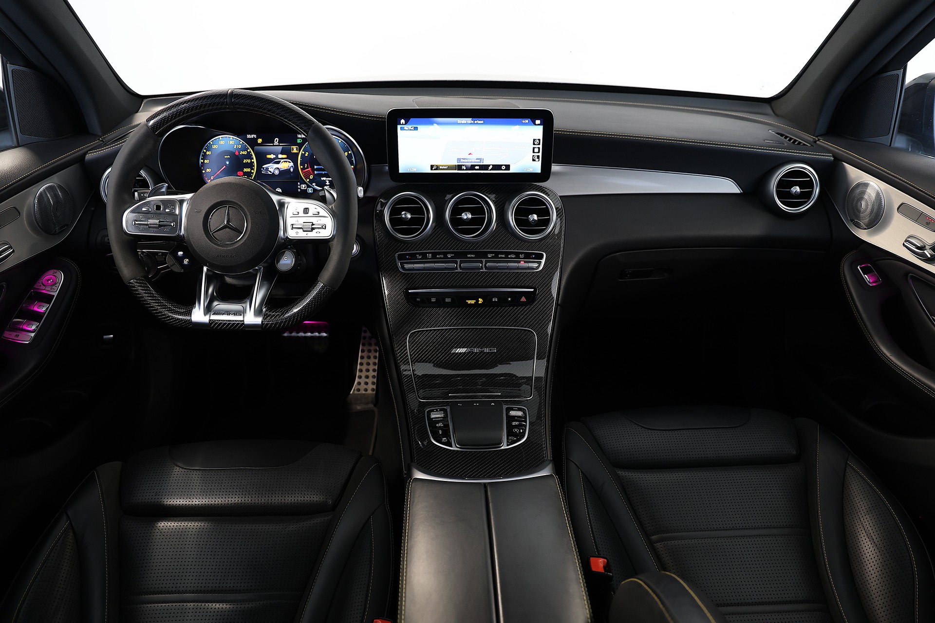MERCEDES-BENZ GLC 63 S AMG 4Matic 9G-Tronic-image-9