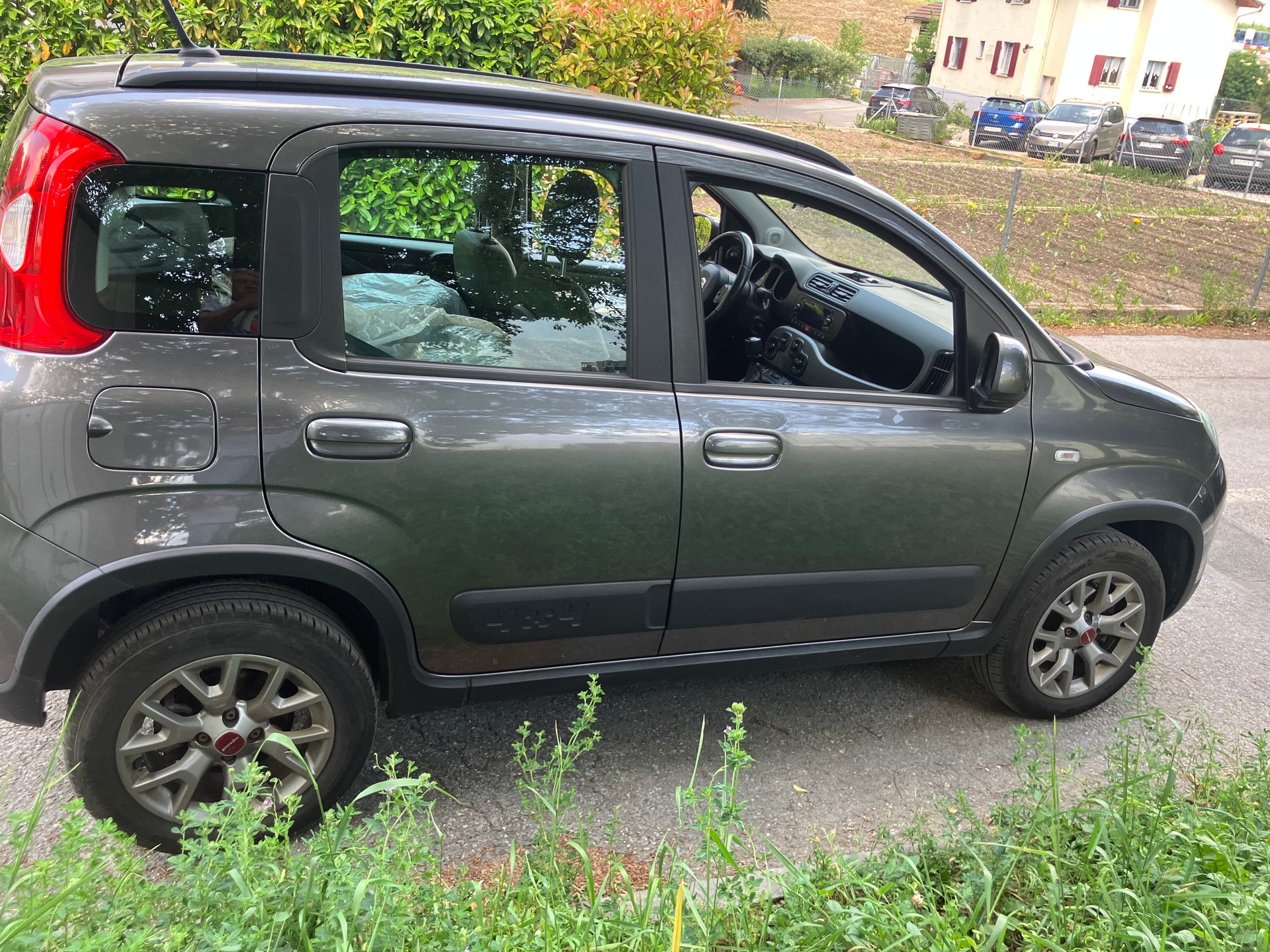 FIAT Panda 0.9 Twinair Turbo Waze 4x4-image-2