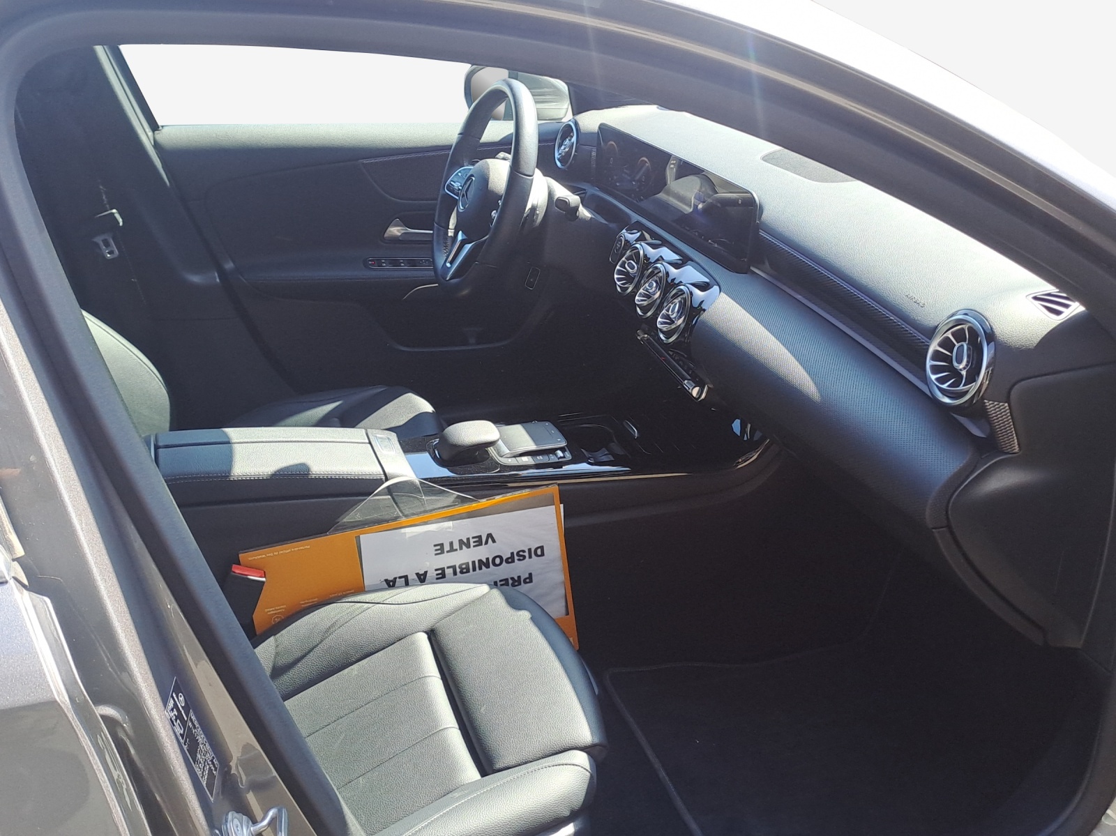 MERCEDES-BENZ A 250e Progressive 8G-DCT-image-14