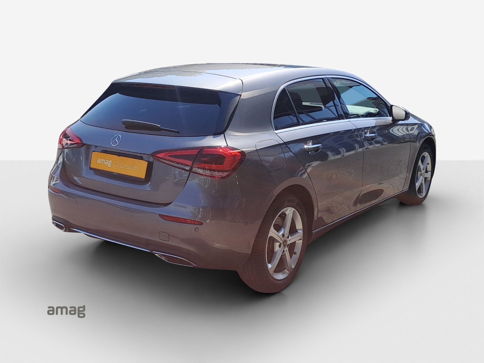 MERCEDES-BENZ A 250e Progressive 8G-DCT-image-5