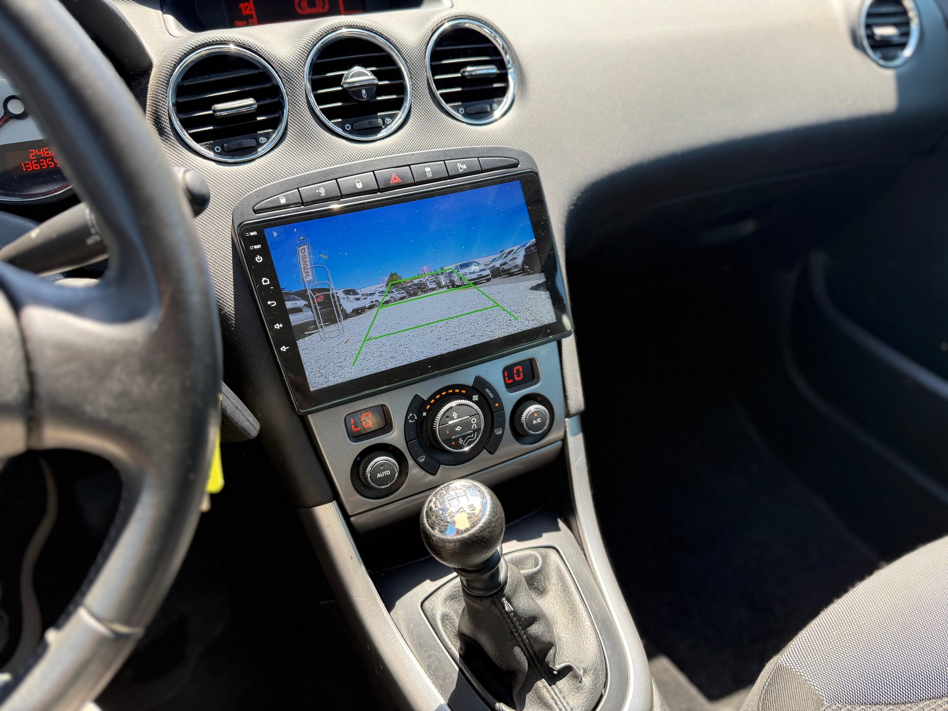 PEUGEOT 308 1.6 16V T Sport Pack-image-9
