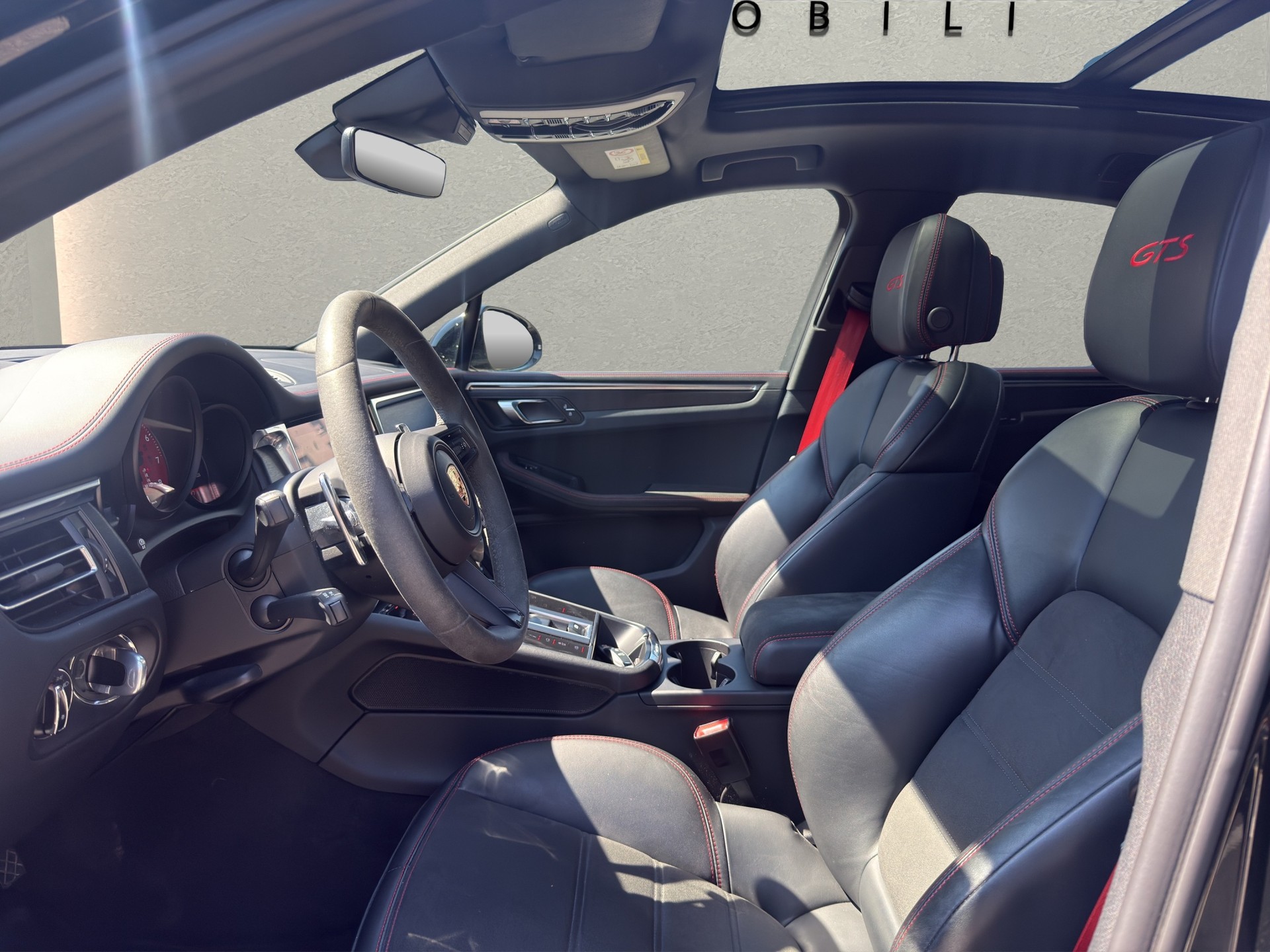 PORSCHE Macan GTS PDK-image-8