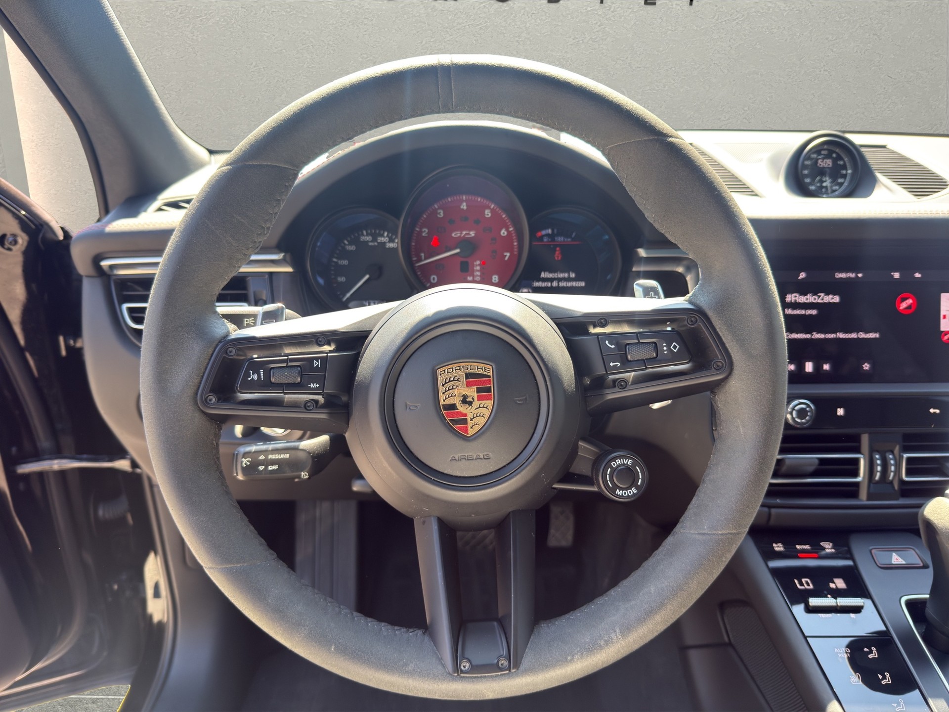 PORSCHE Macan GTS PDK-image-9