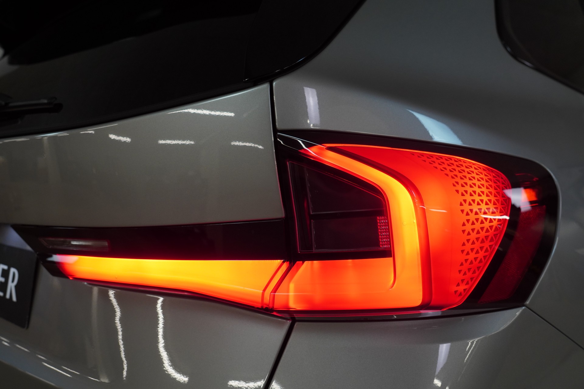 BMW iX1 xDrive 30 M Sport Pro-image-15