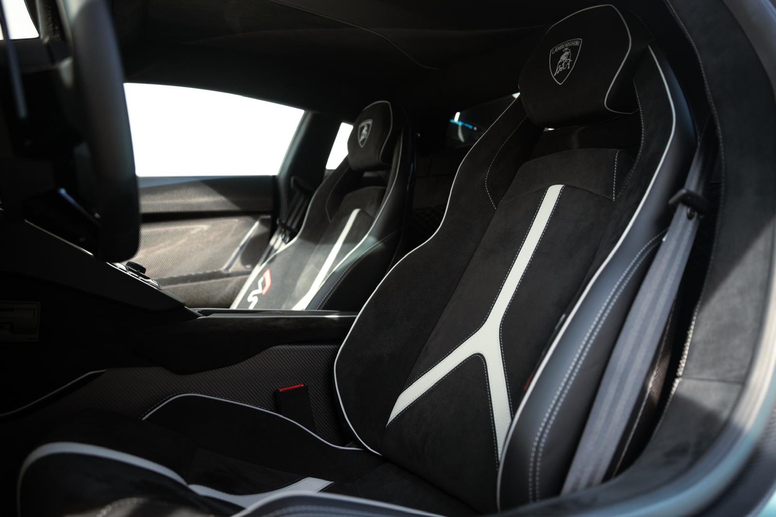 LAMBORGHINI Aventador SVJ-image-6