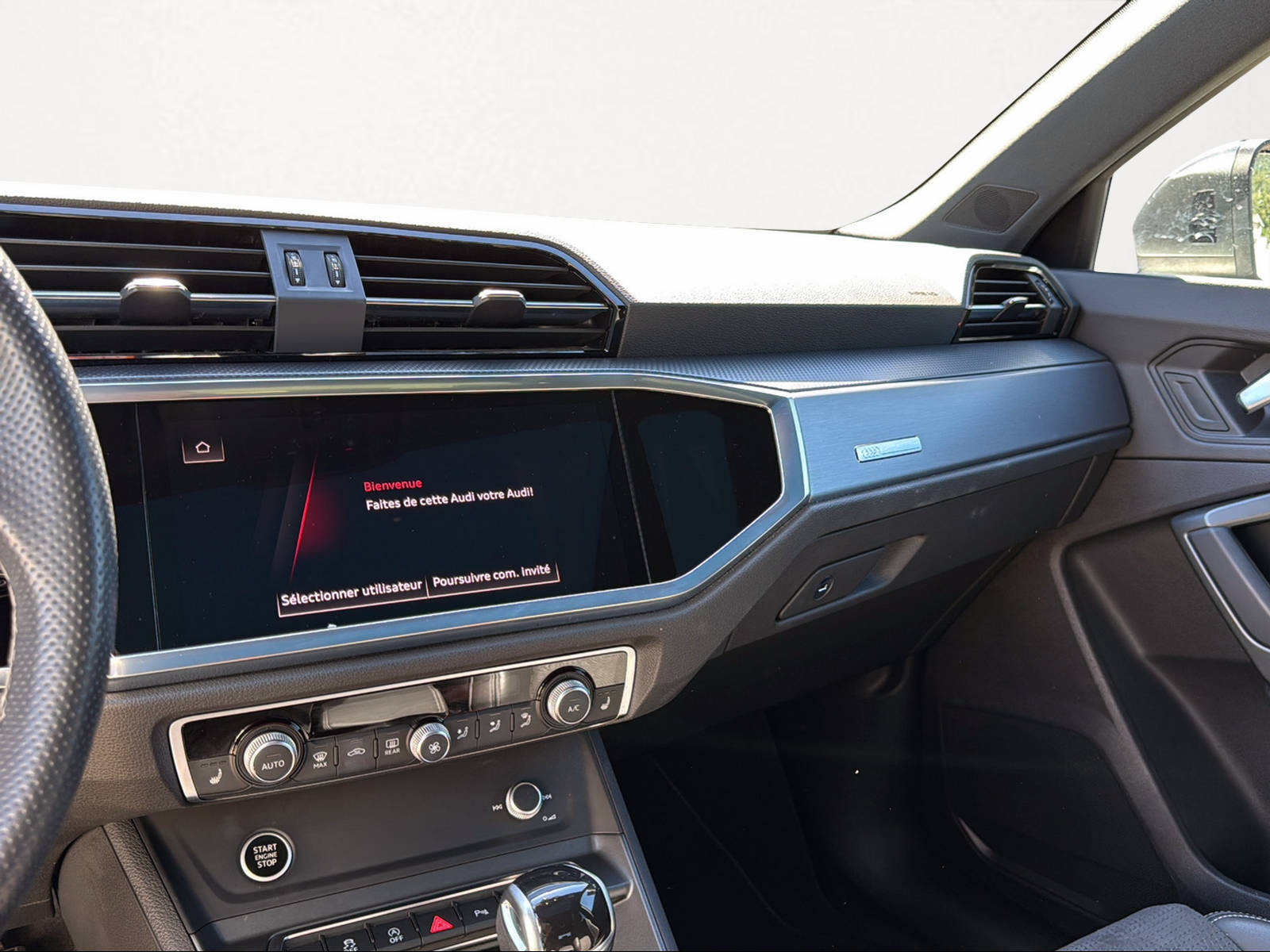 AUDI Q3 35 TFSI S line Attraction S-tronic-image-9