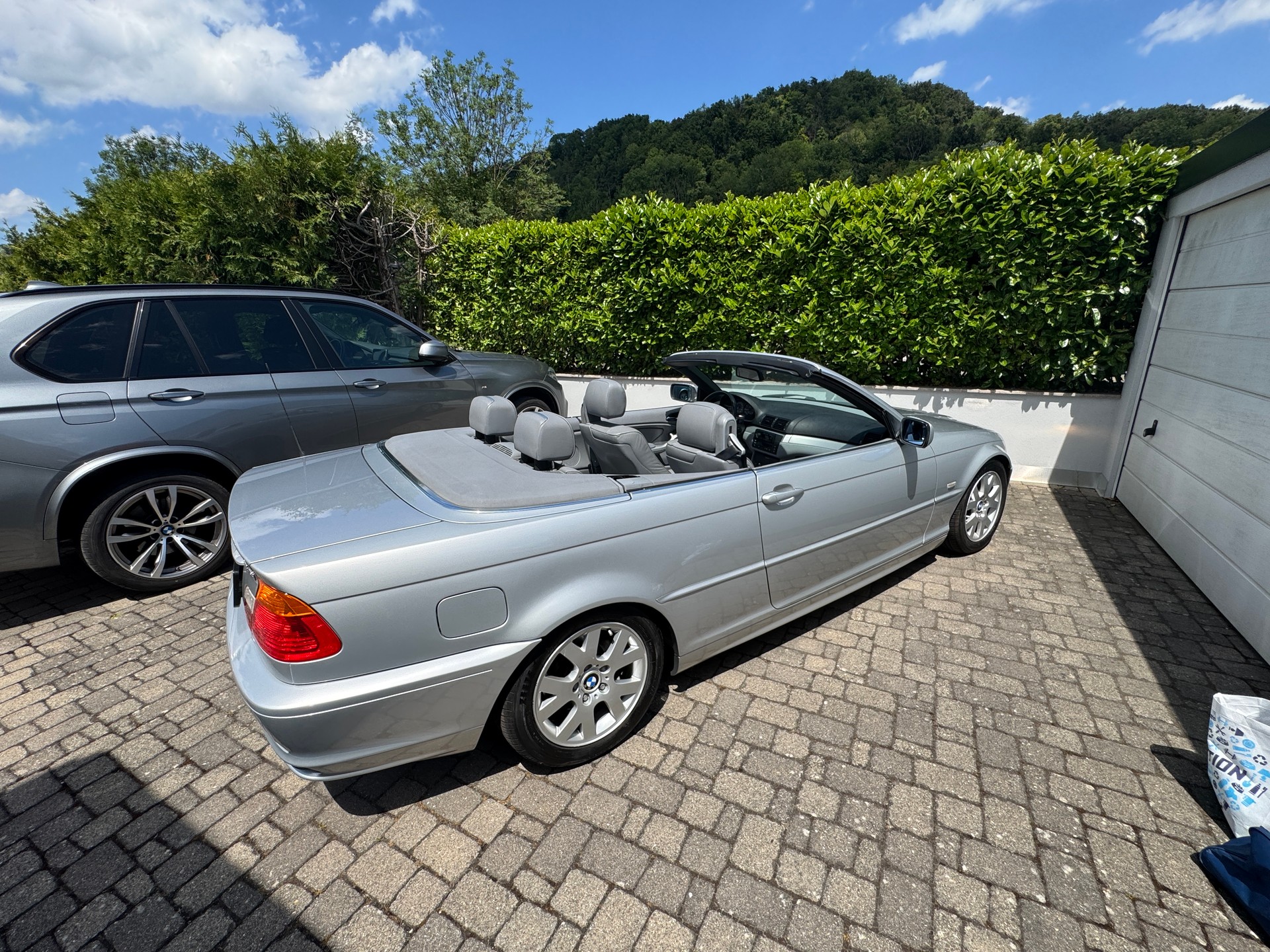 BMW 325Ci Cabriolet-image-14
