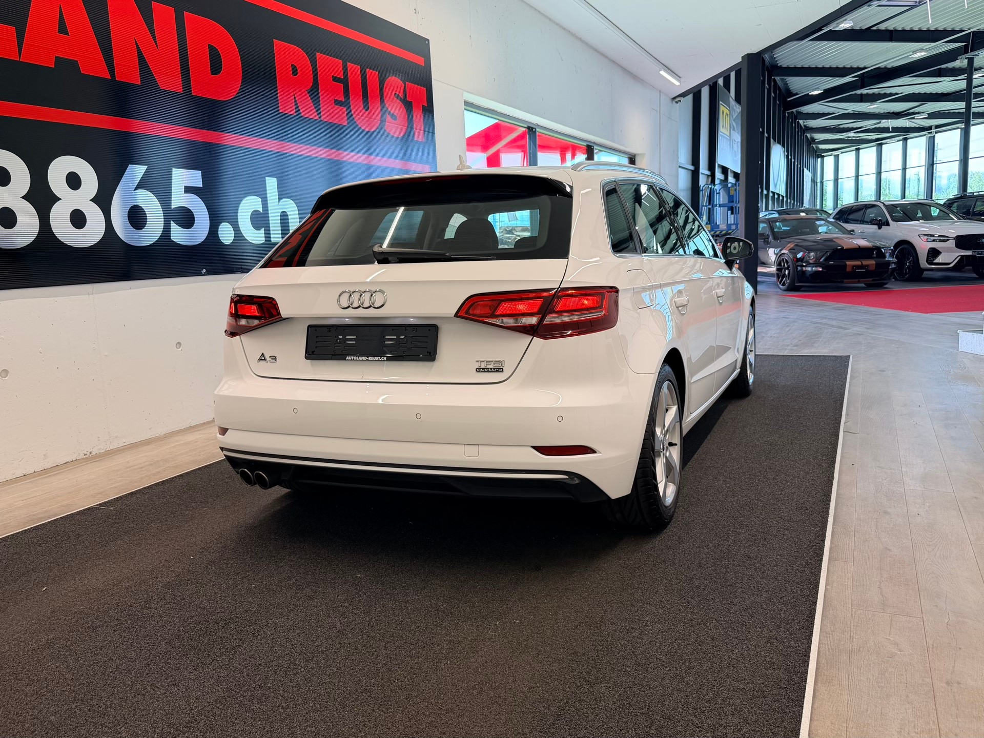 AUDI A3 Sportback 2.0 TFSI Sport quattro S-tronic-image-6