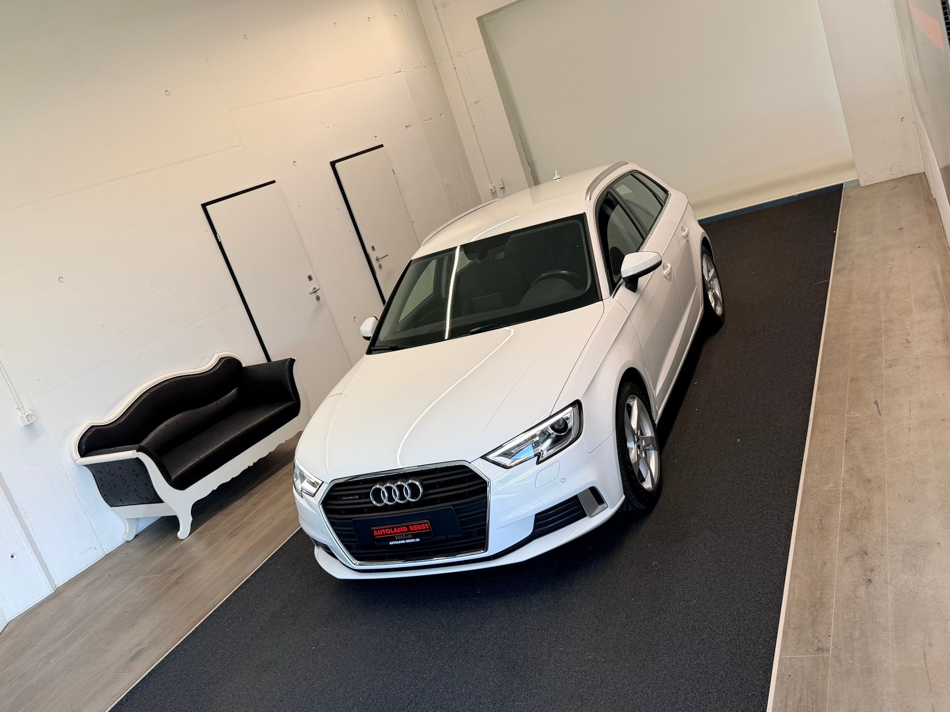 AUDI A3 Sportback 2.0 TFSI Sport quattro S-tronic-image-3