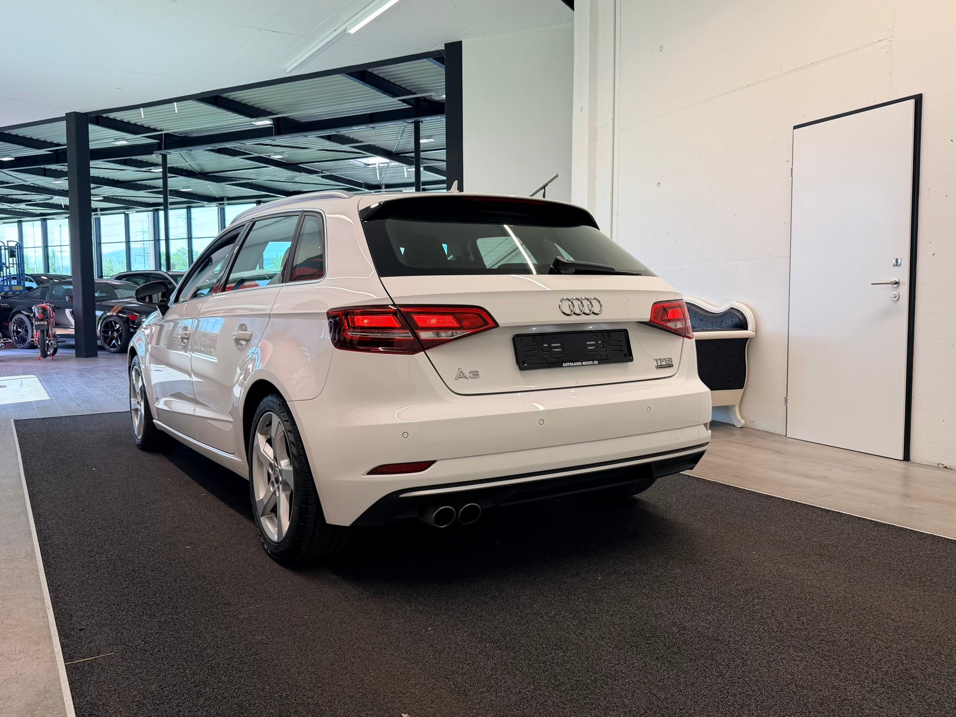 AUDI A3 Sportback 2.0 TFSI Sport quattro S-tronic-image-7