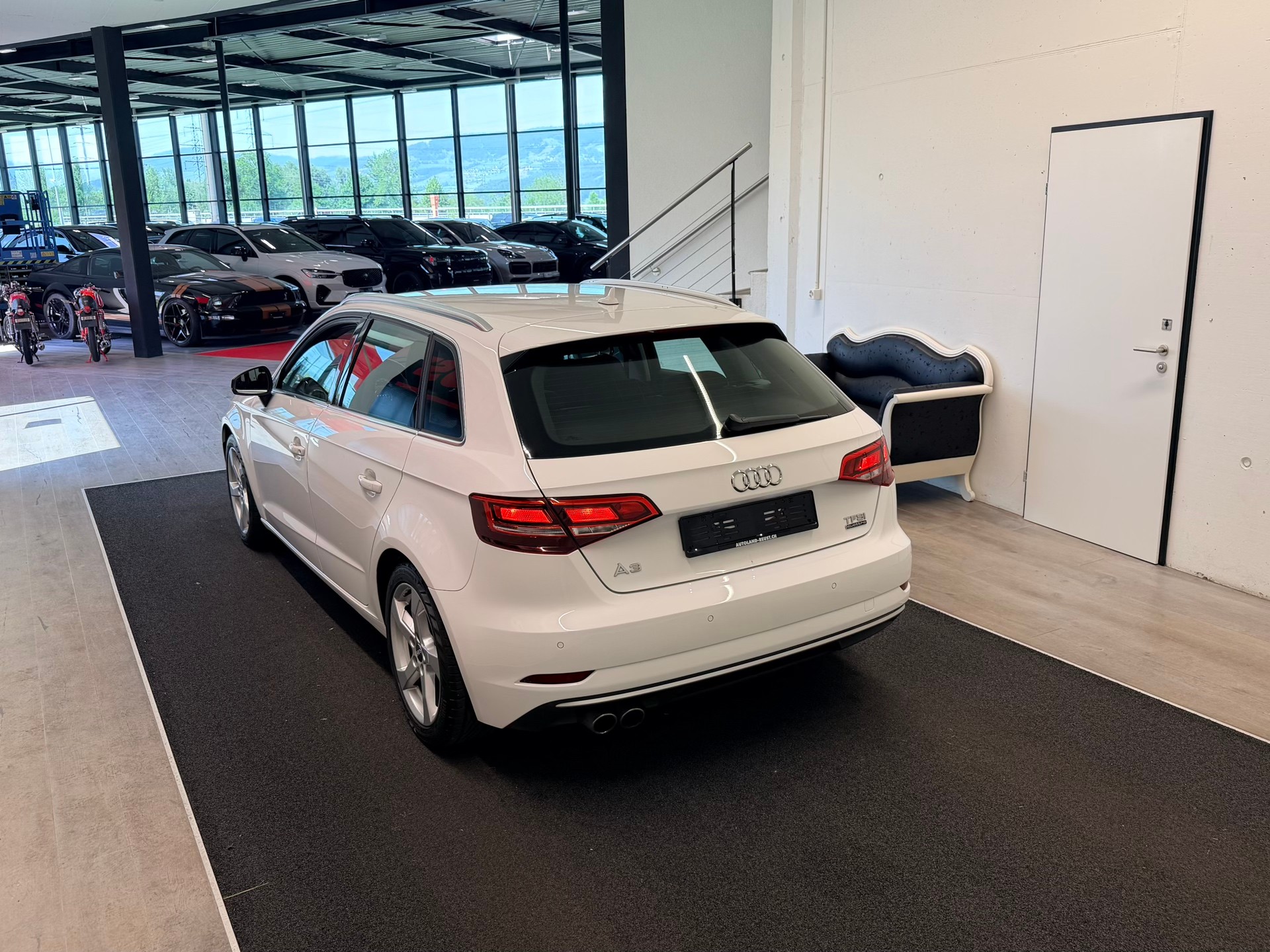 AUDI A3 Sportback 2.0 TFSI Sport quattro S-tronic-image-8