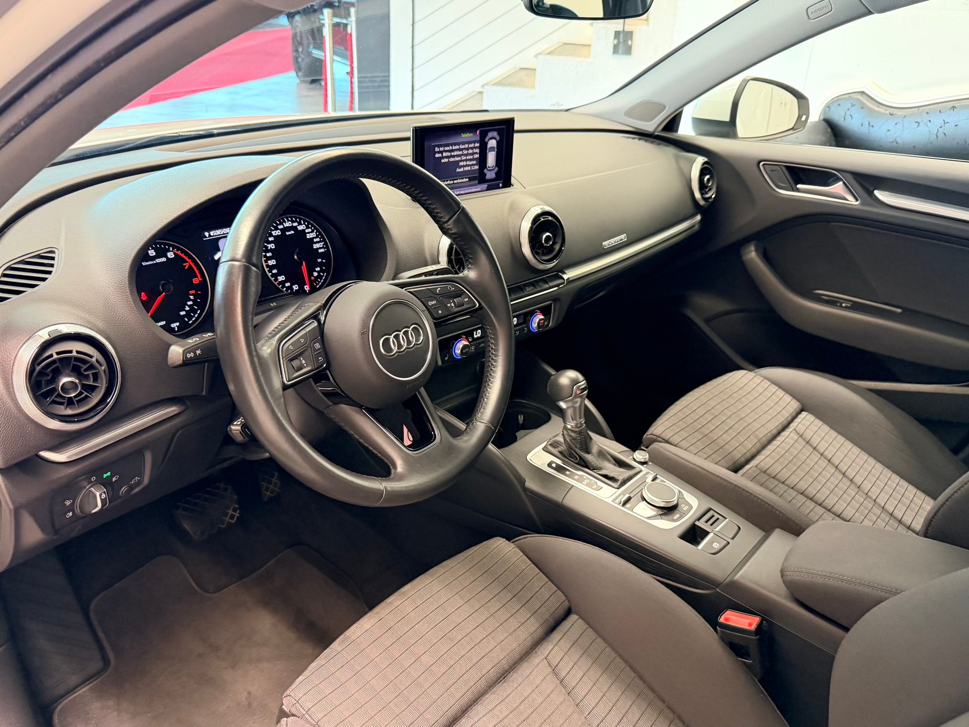 AUDI A3 Sportback 2.0 TFSI Sport quattro S-tronic-image-10