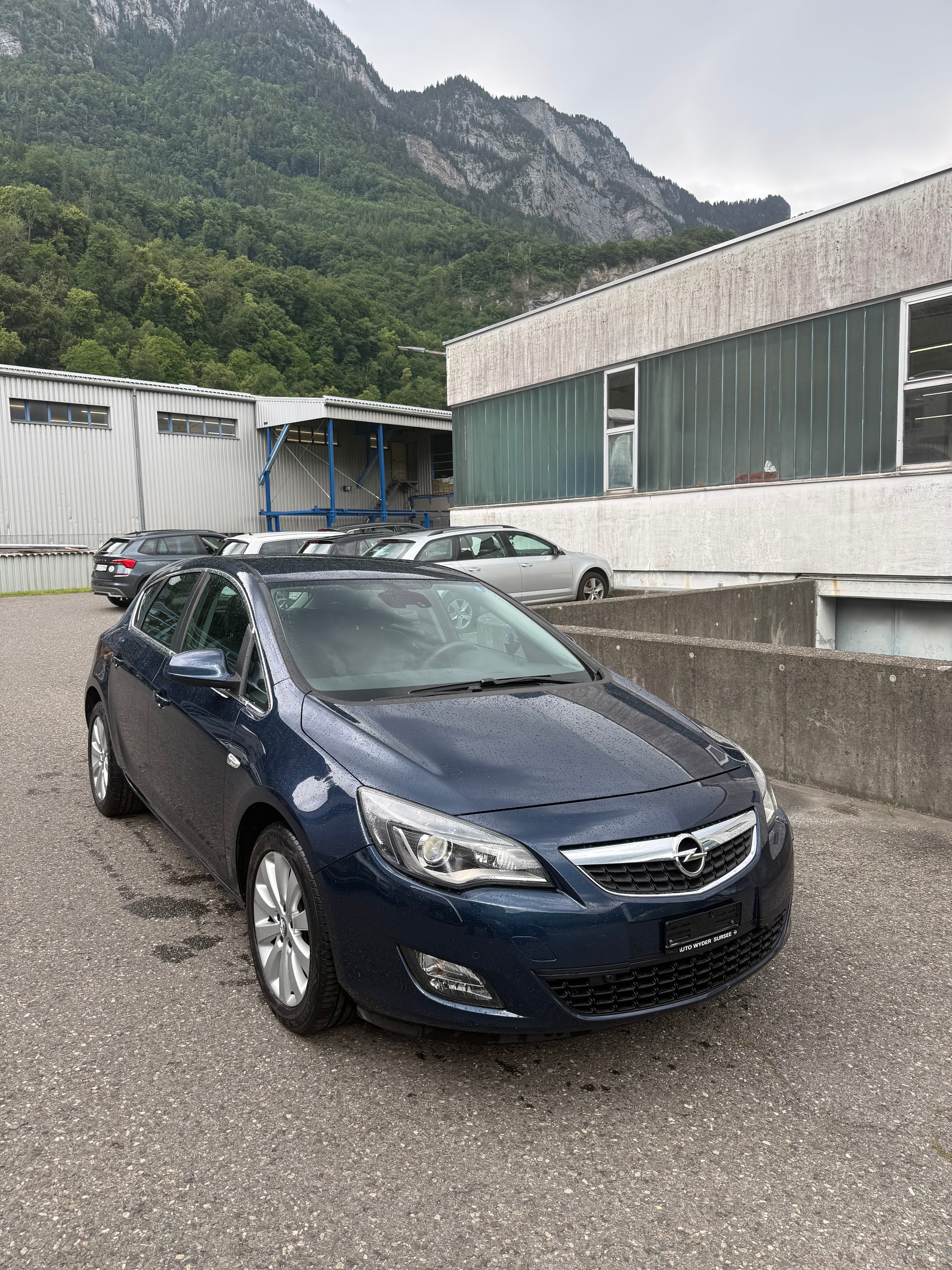 OPEL Astra 2.0 CDTi Cosmo Automatic-image-0