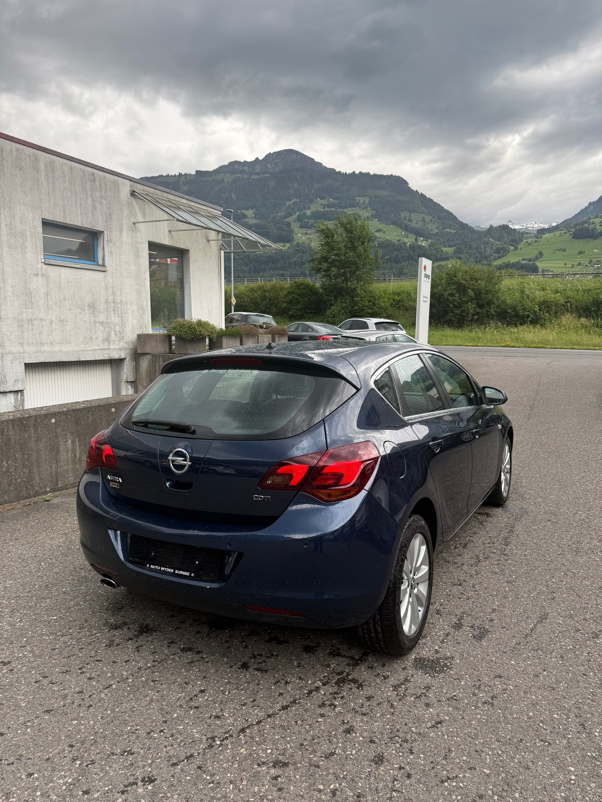 OPEL Astra 2.0 CDTi Cosmo Automatic-image-16