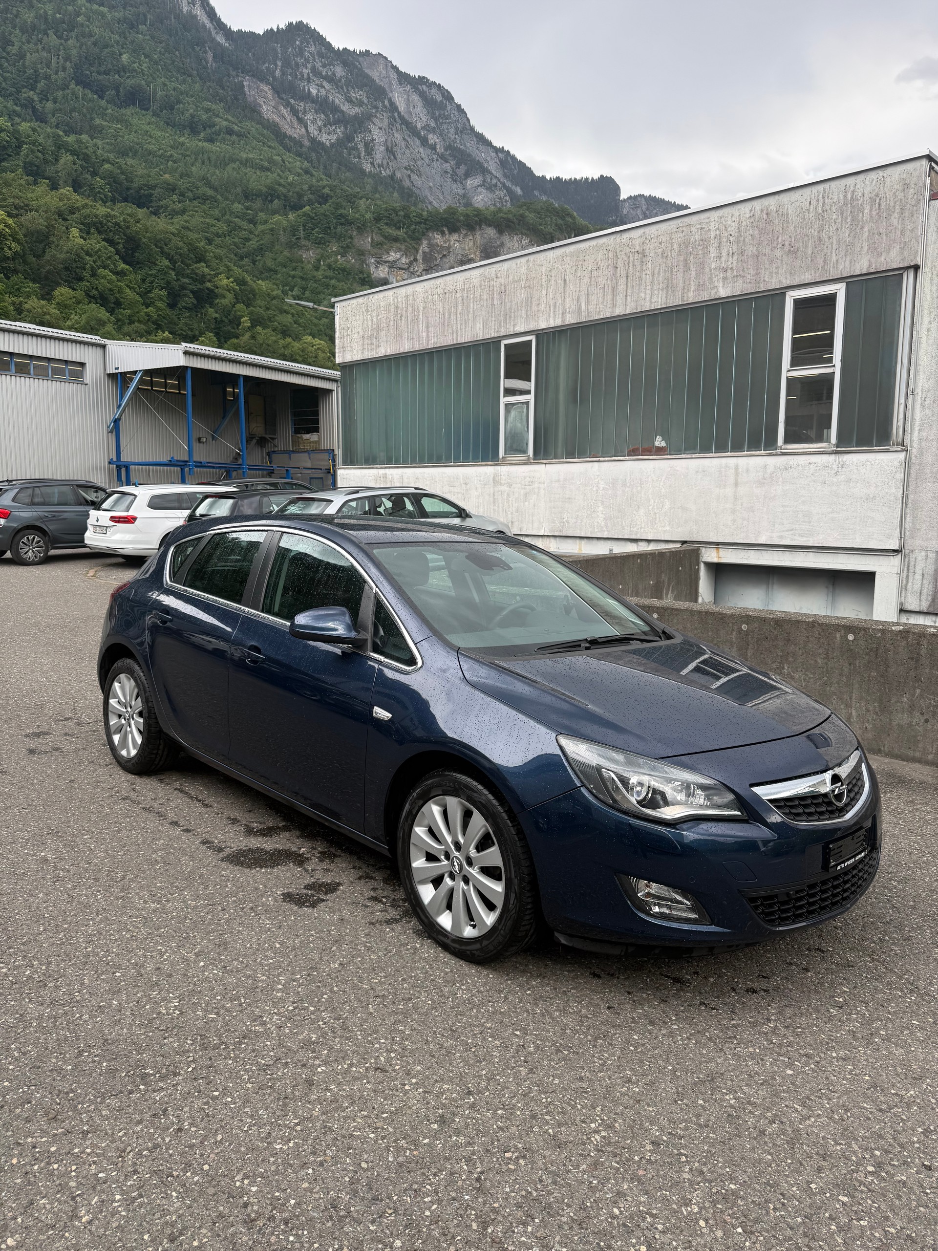 OPEL Astra 2.0 CDTi Cosmo Automatic-image-1