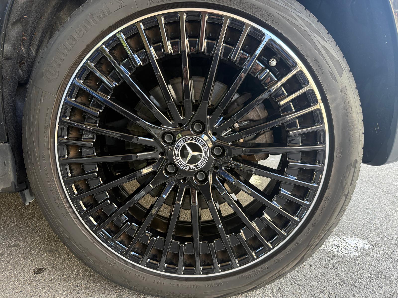 MERCEDES-BENZ EQA 350 66,5 kWh 4Matic Swiss Star-image-12