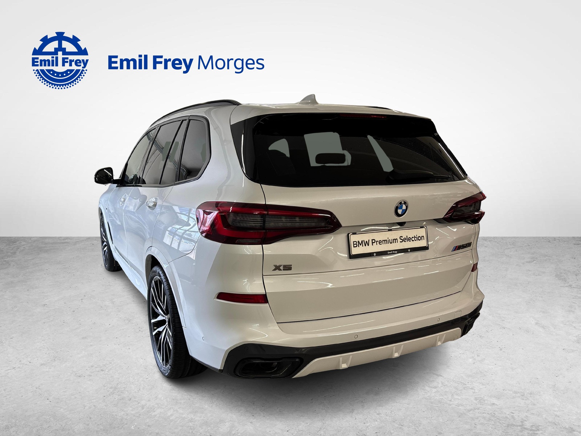 BMW X5 M50i xDrive-image-4