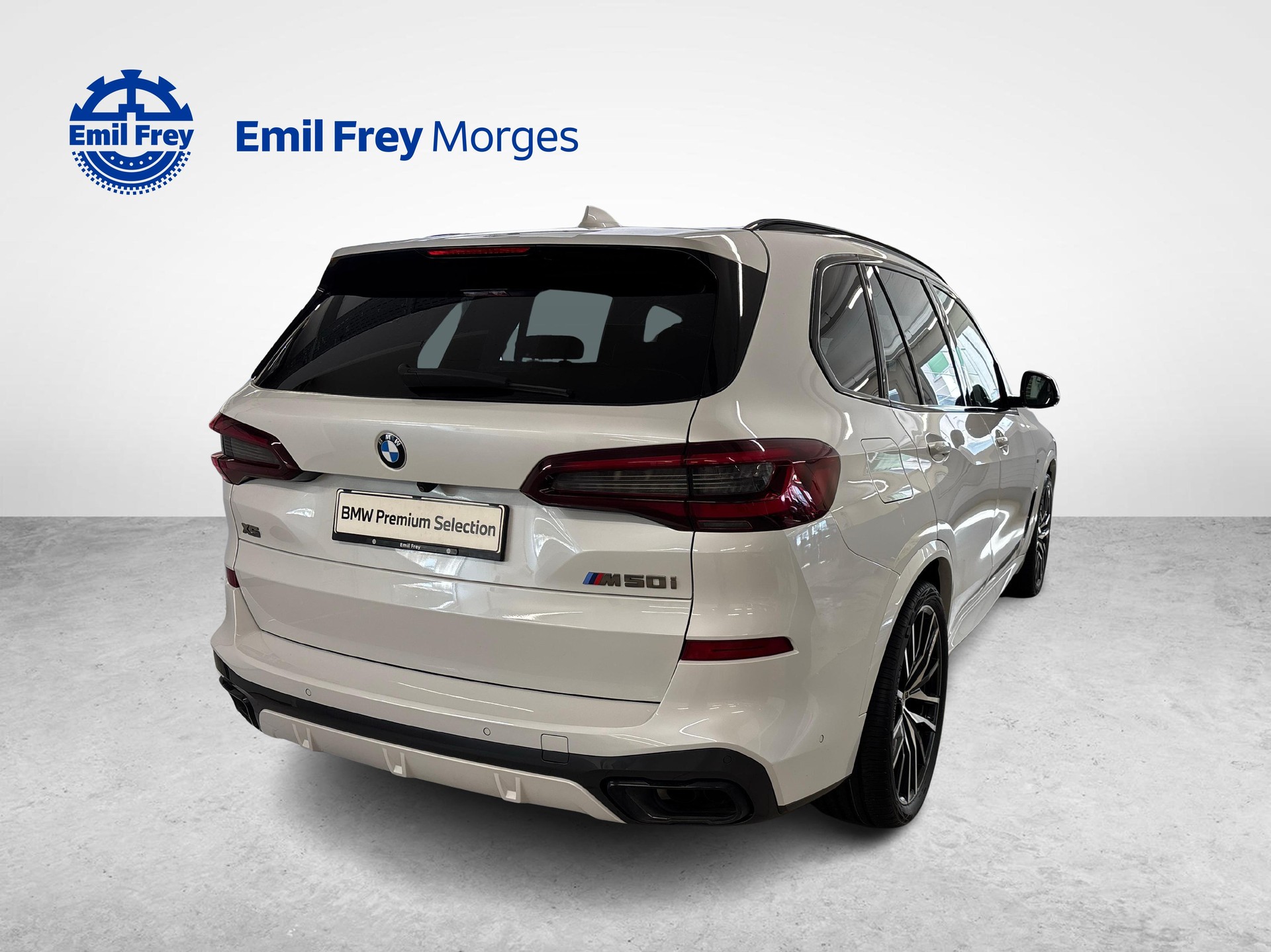 BMW X5 M50i xDrive-image-2