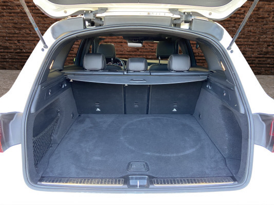 MERCEDES-BENZ GLC 220 d AMG Line 4Matic-image-7
