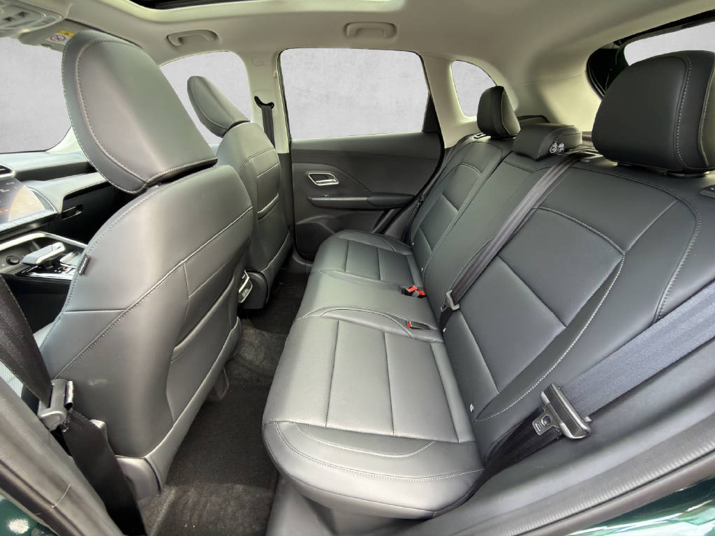 MG ZS 1.5 Hybrid+ Luxury-image-6