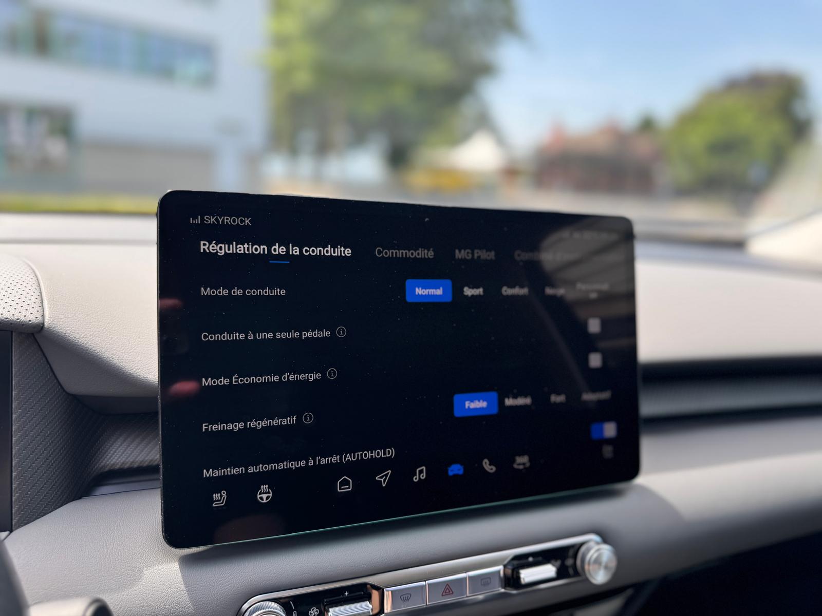 MG S5 EV 64kWh Luxury-image-23