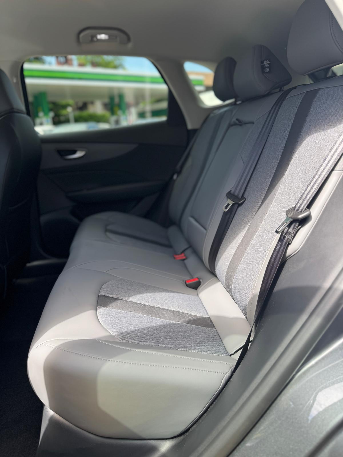 MG S5 EV 64kWh Luxury-image-12