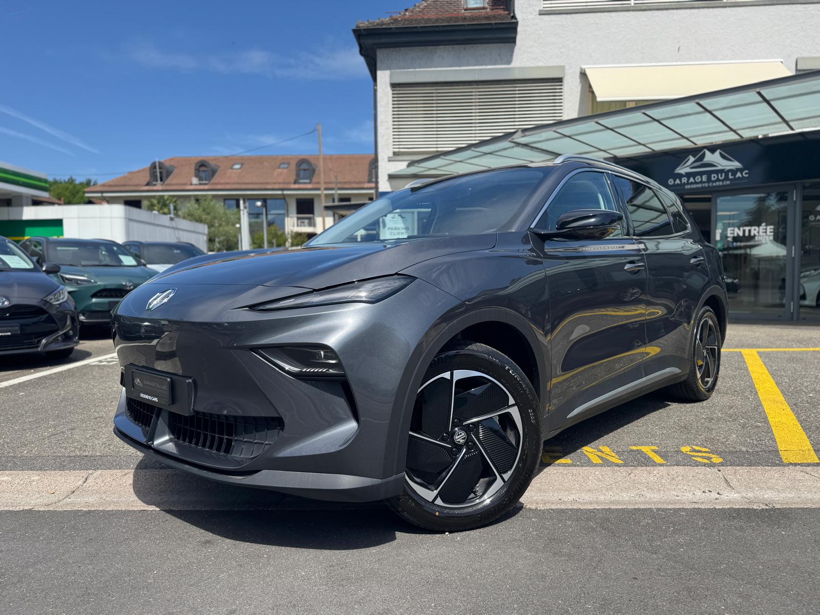 MG S5 EV 64kWh Luxury-image-1