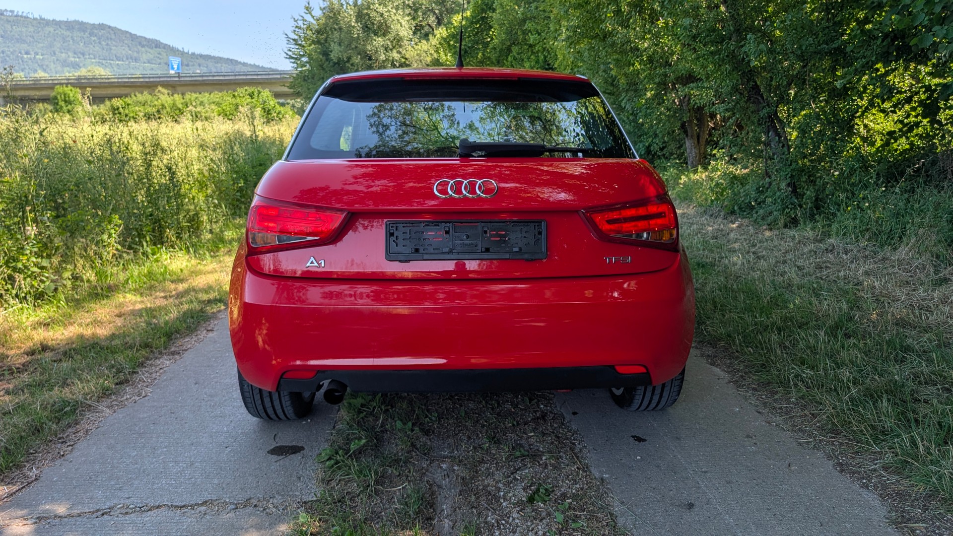 AUDI A1 1.2 TFSI Attraction Young-image-3