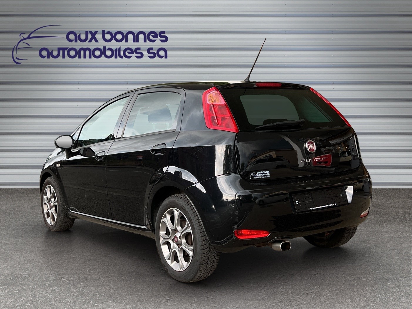 FIAT Punto 0.9 Twinair Young-showroom-element-1
