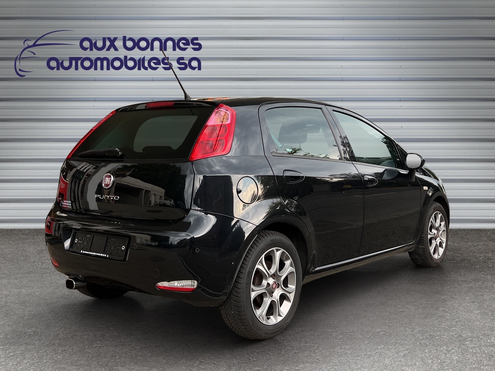 FIAT Punto 0.9 Twinair Young-showroom-element-3