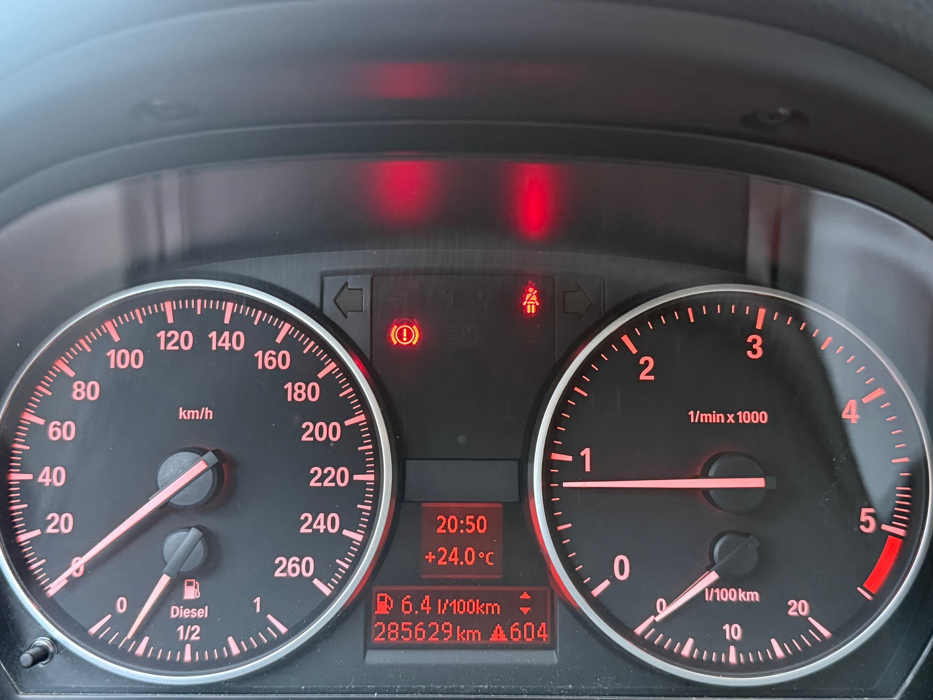 BMW 320d-image-7