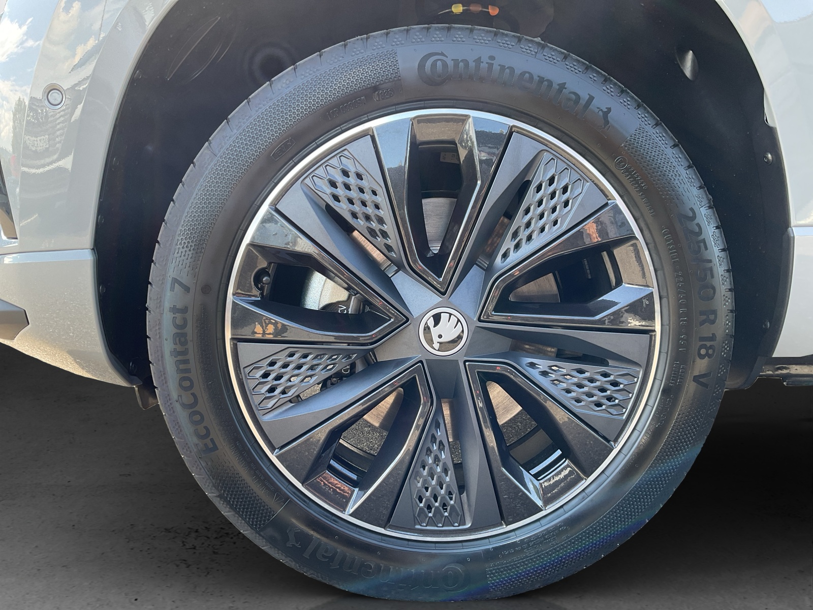 SKODA Karoq 2.0 TSI SportLine 4x4 DSG-image-12